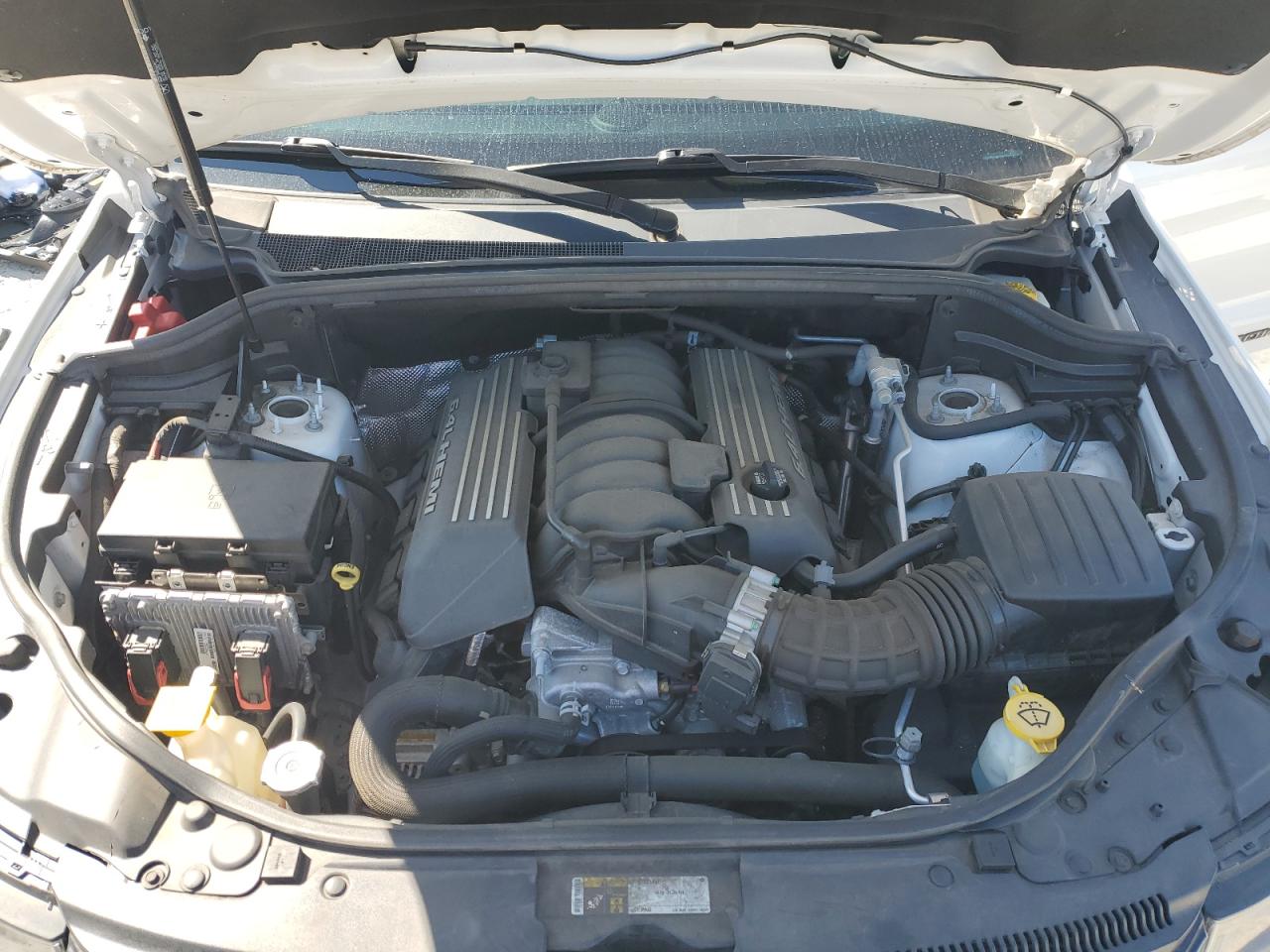 2019 Jeep Grand Cherokee - Image 12