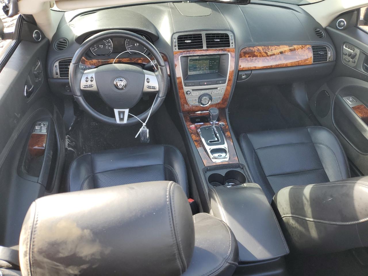 2009 Jaguar XK - Image 8