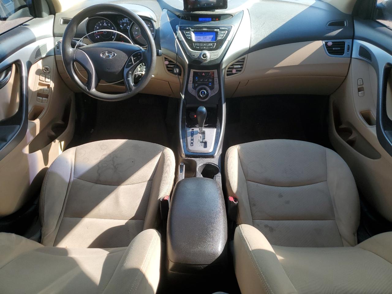 2013 Hyundai Elantra - Image 8