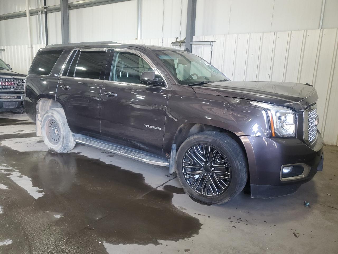 2015 GMC Yukon - Image 4