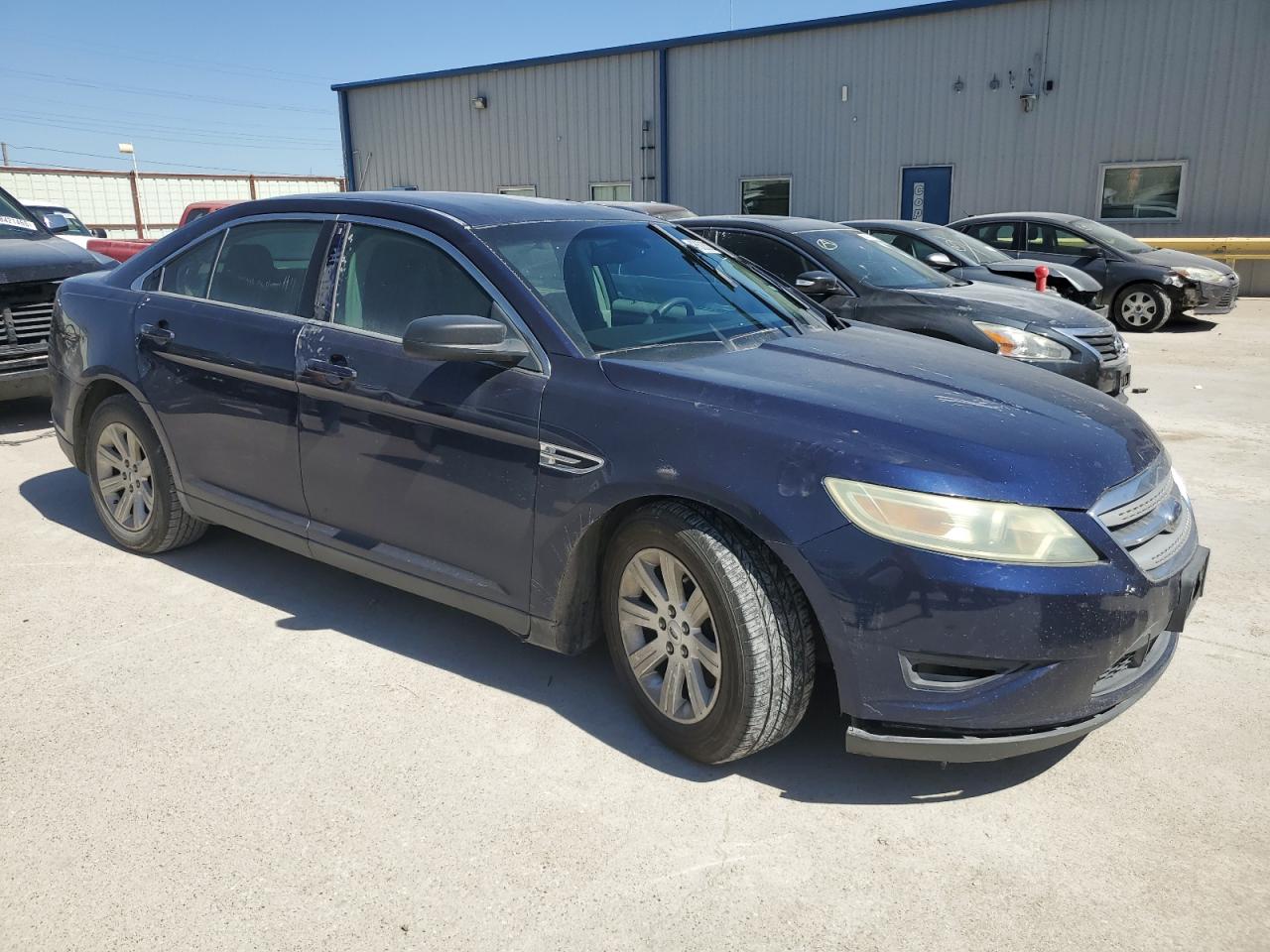 2011 Ford Taurus - Image 4