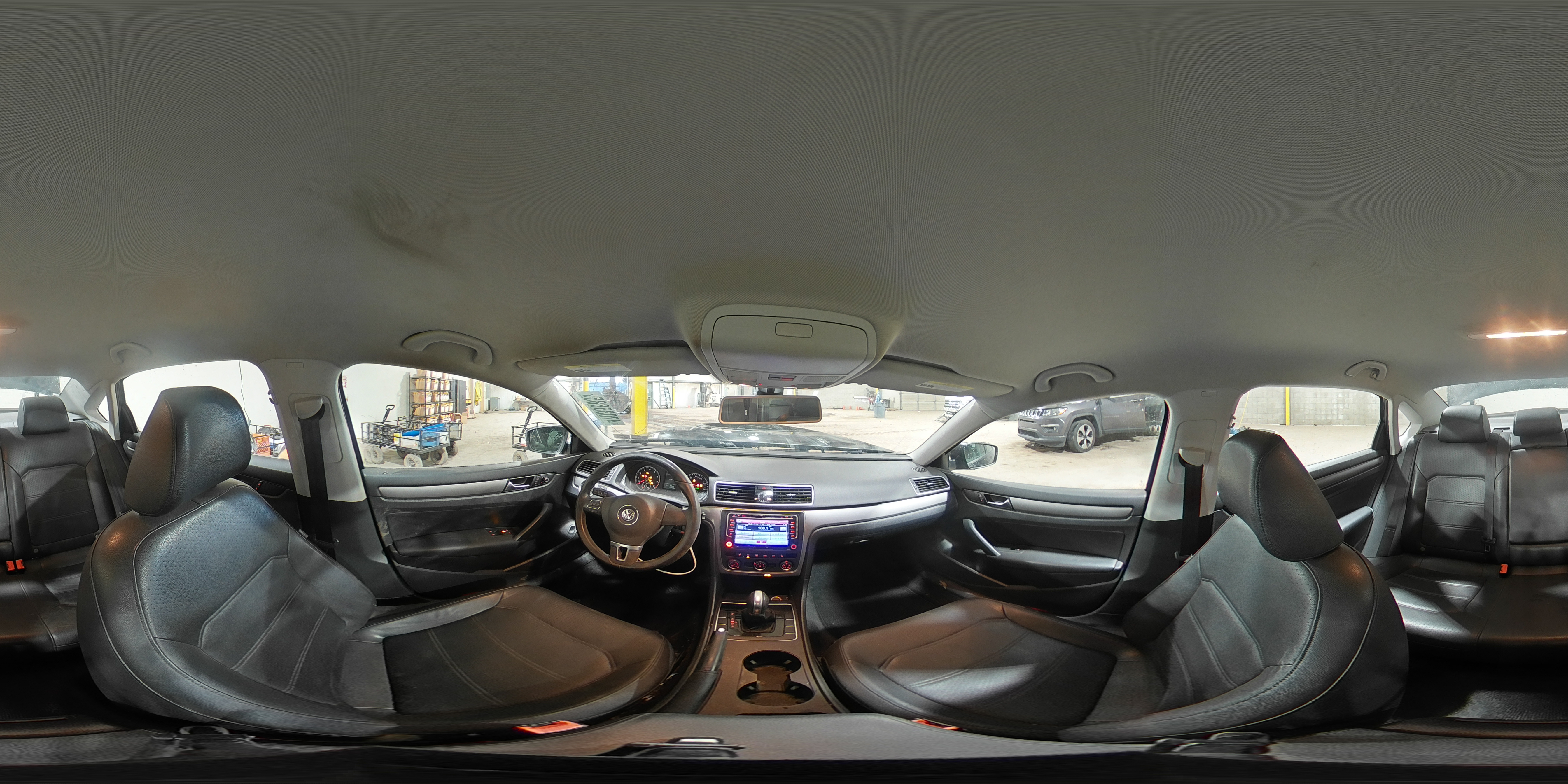 2015 Volkswagen Passat - Image 14