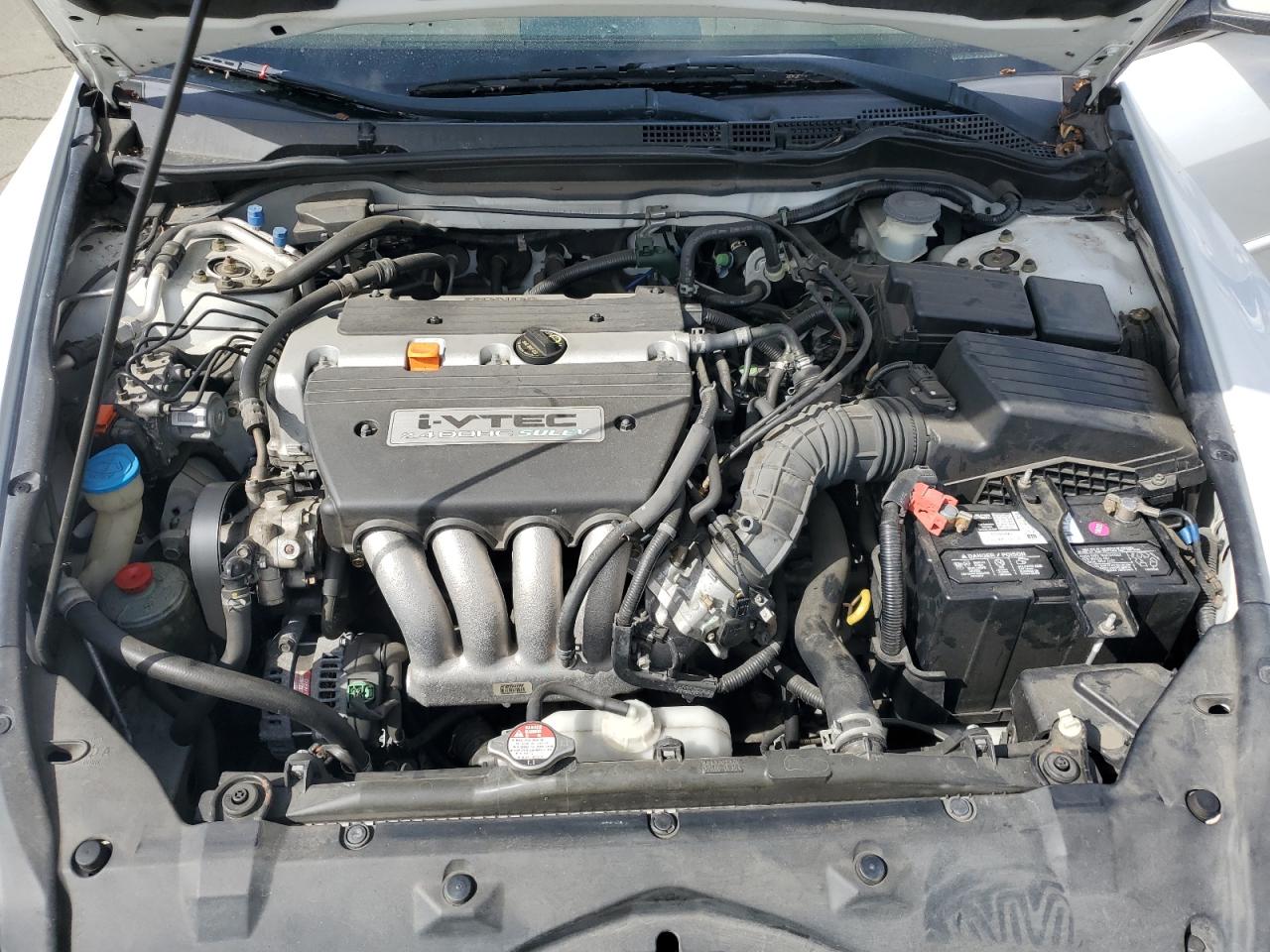 2005 Honda Accord - Image 11