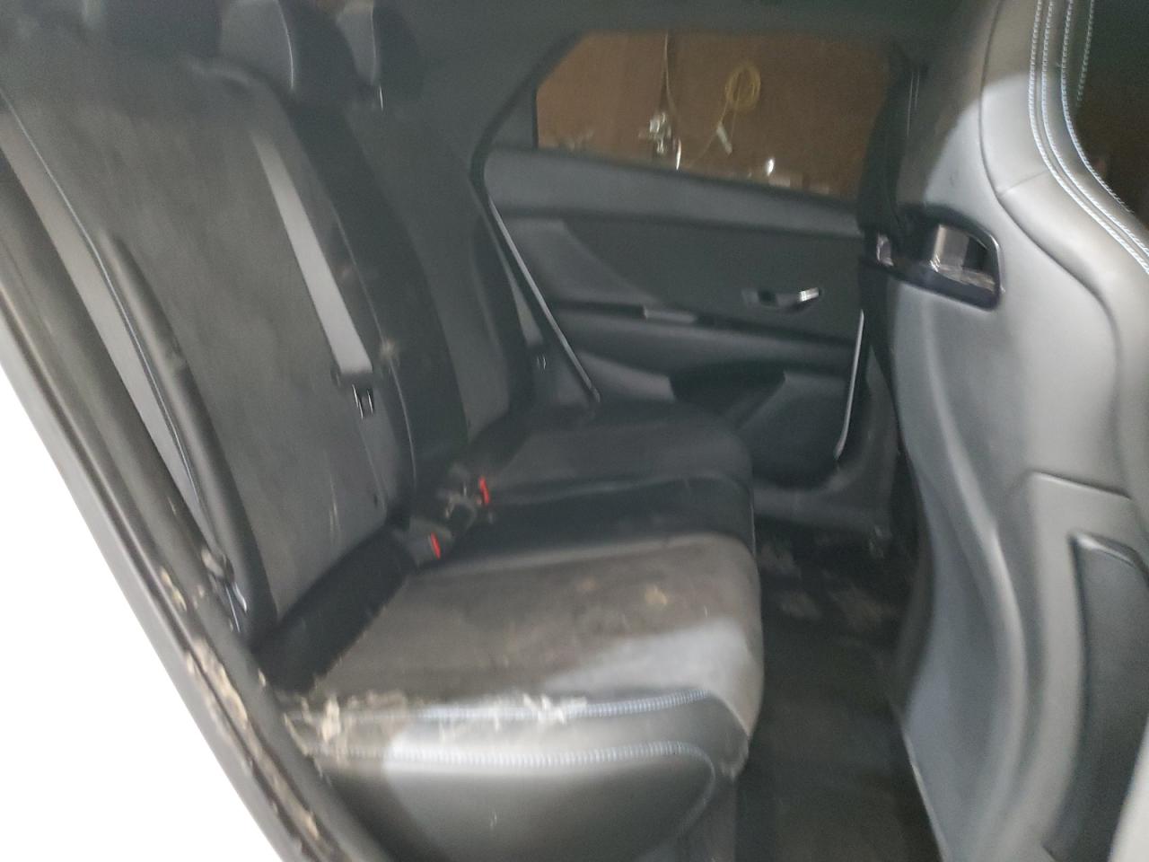 2022 Hyundai Elantra - Image 10