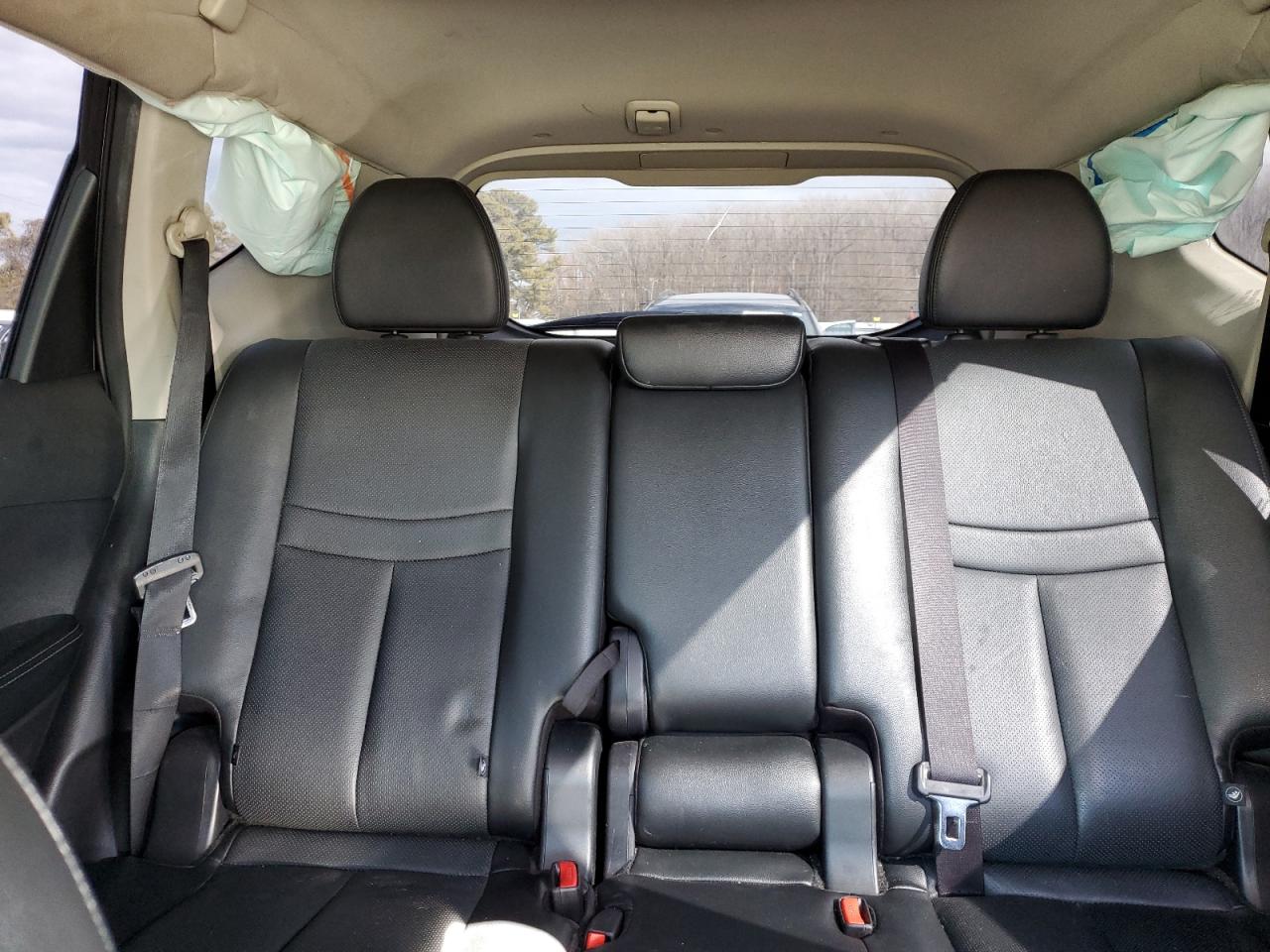 2015 Nissan Rogue - Image 10