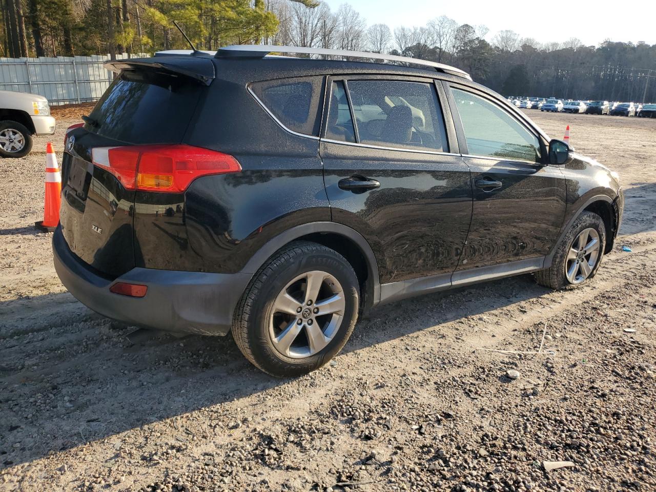 2015 Toyota RAV 4 - Image 3
