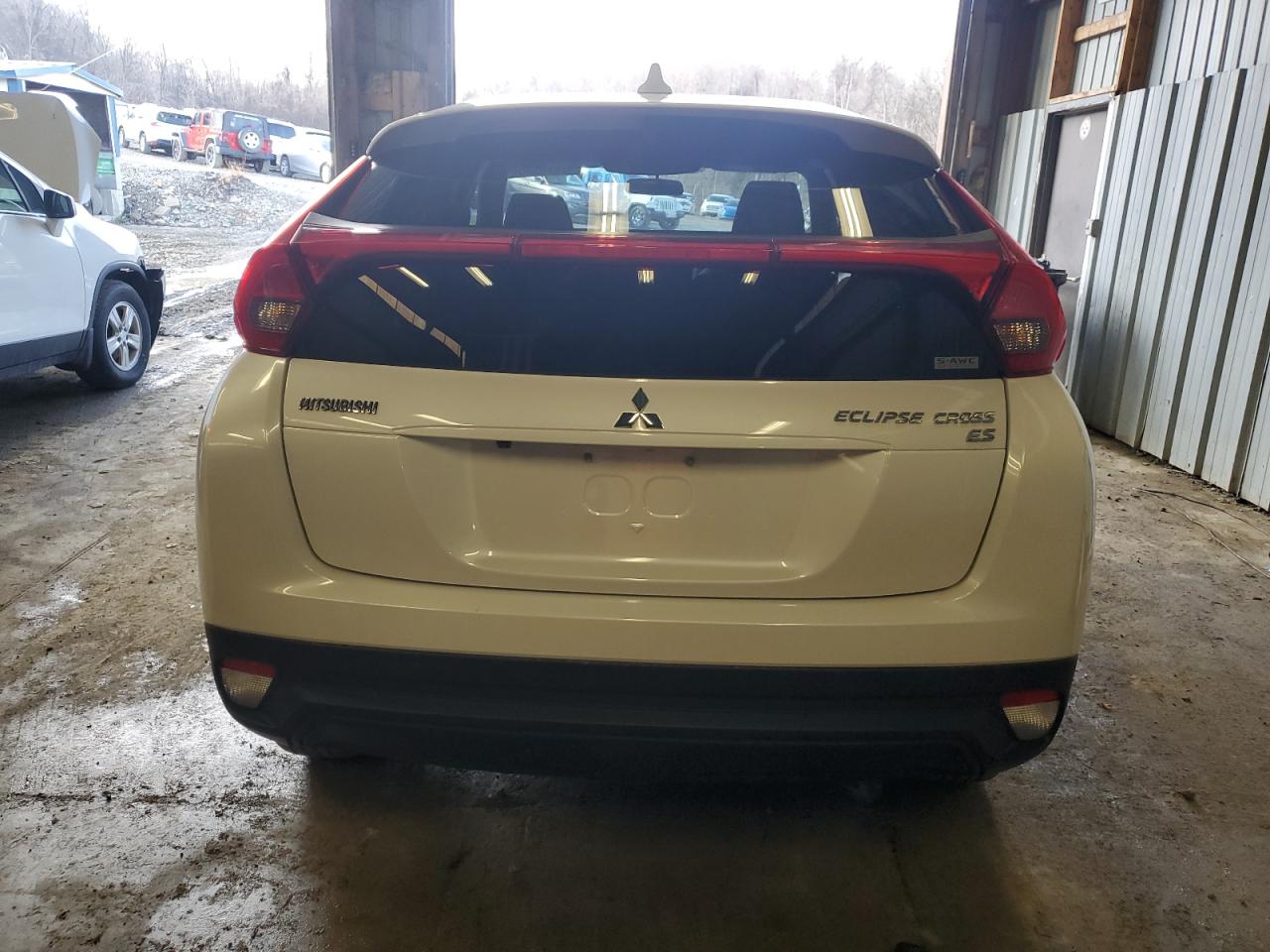 2018 Mitsubishi Eclipse - Image 6