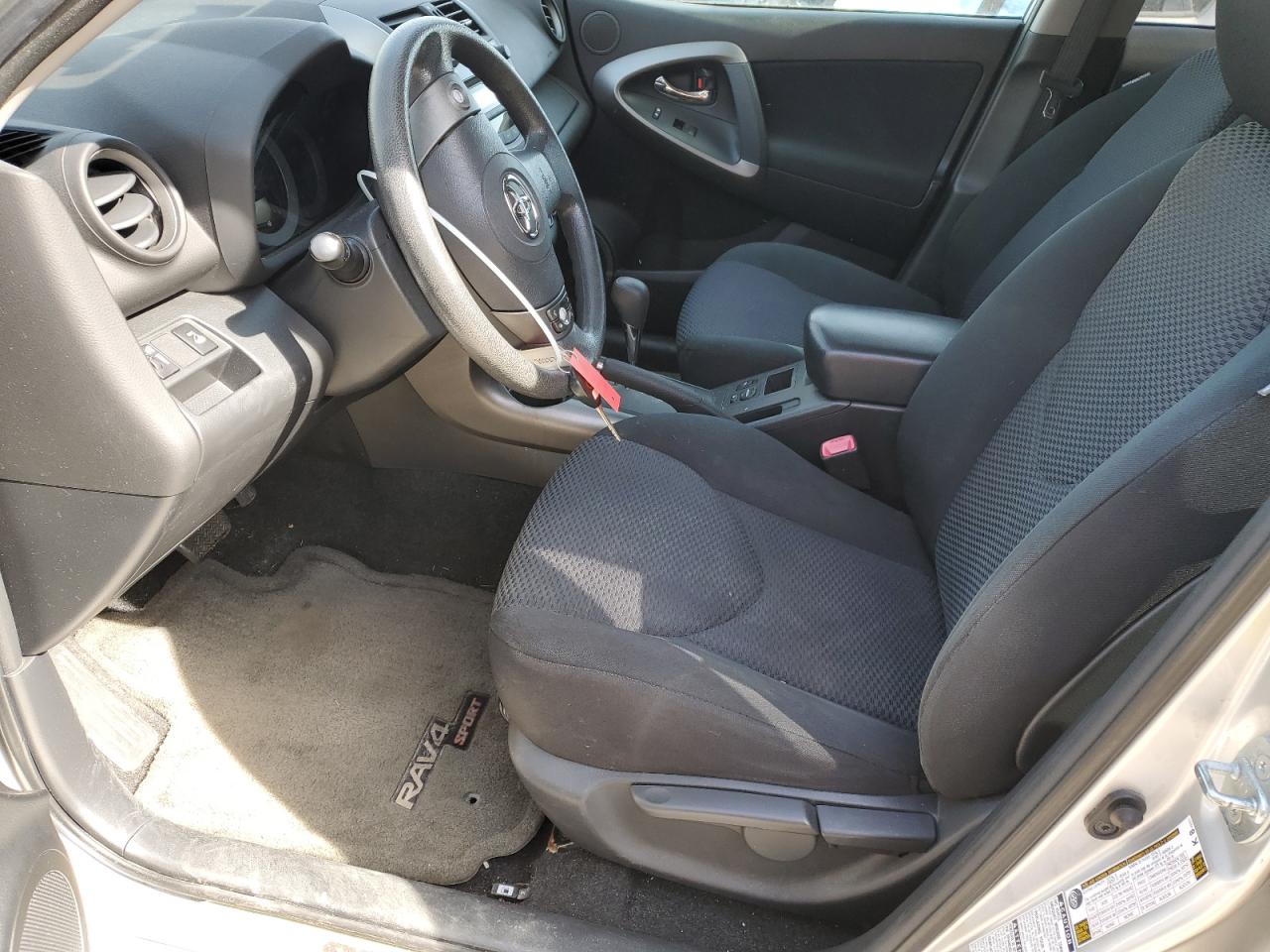 2010 Toyota RAV 4 - Image 7