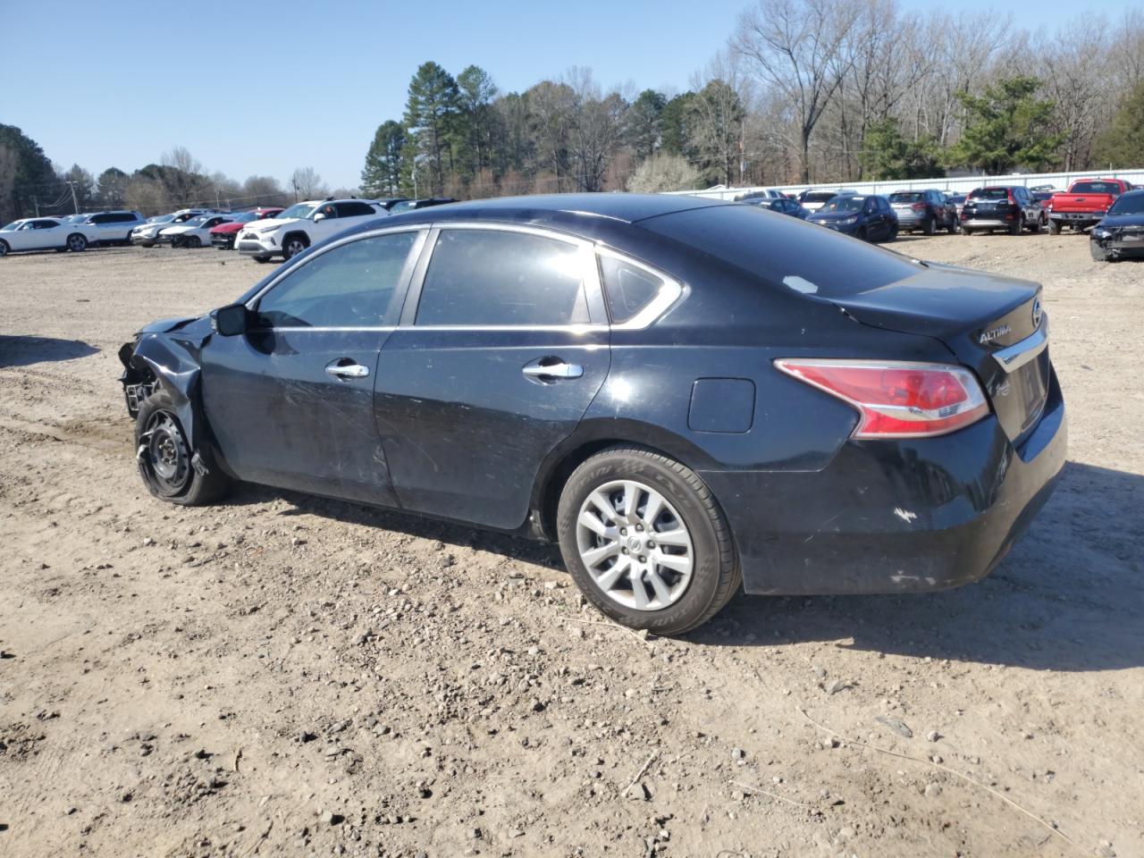 2015 Nissan Altima - Image 2