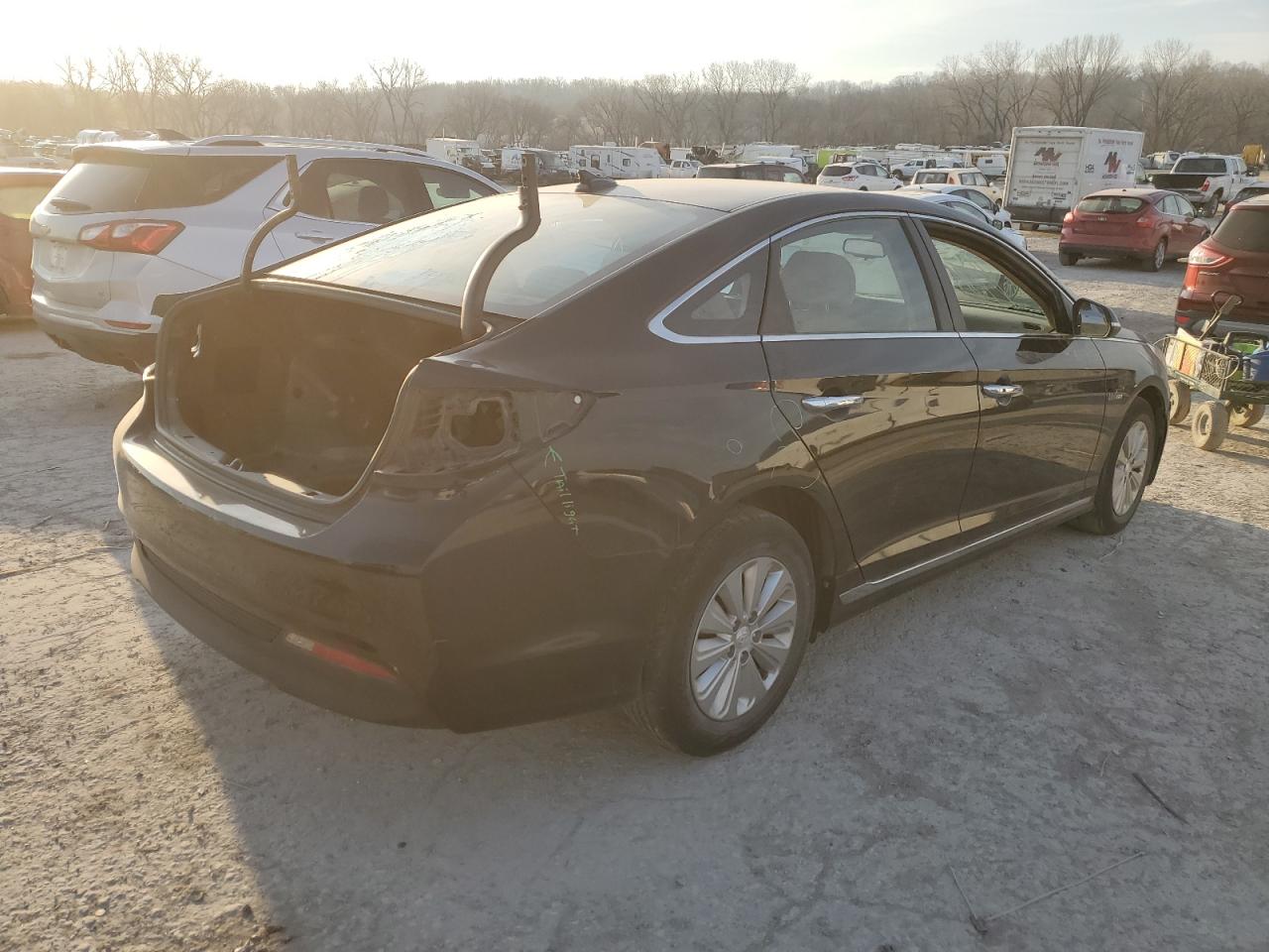 2017 Hyundai Sonata - Image 3