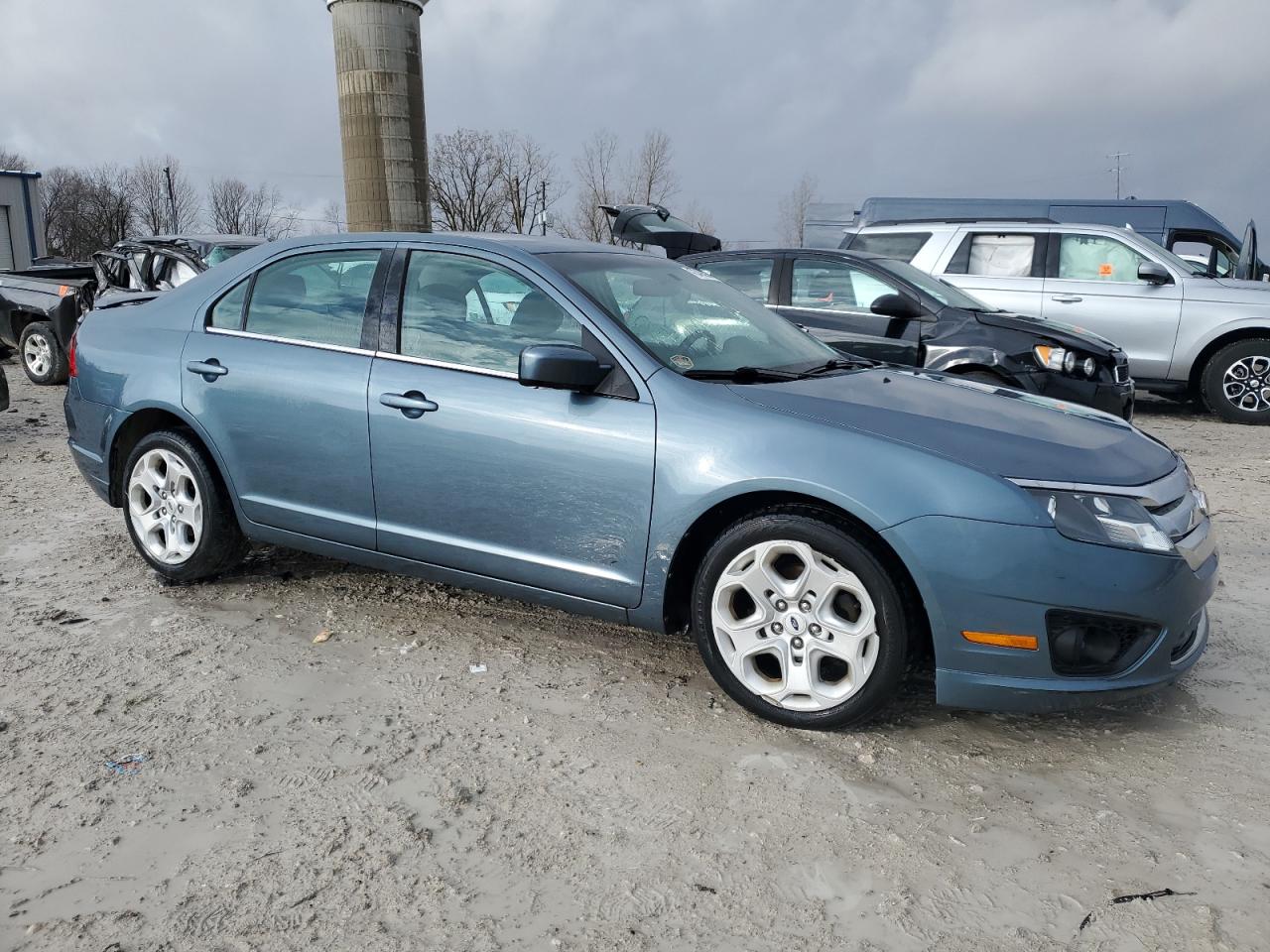 2011 Ford Fusion - Image 4