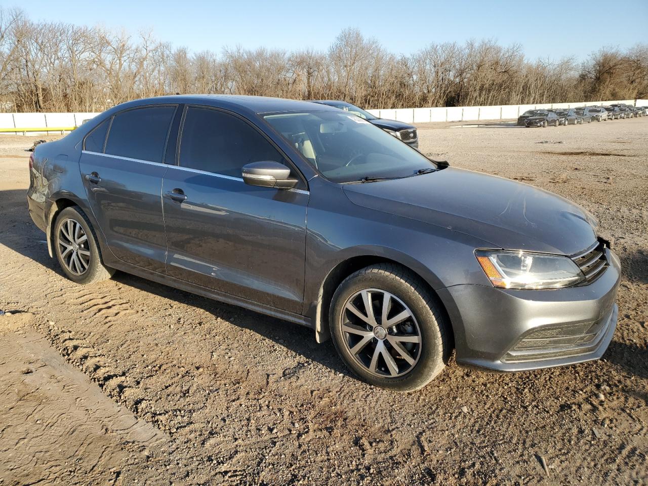 2017 Volkswagen Jetta - Image 4