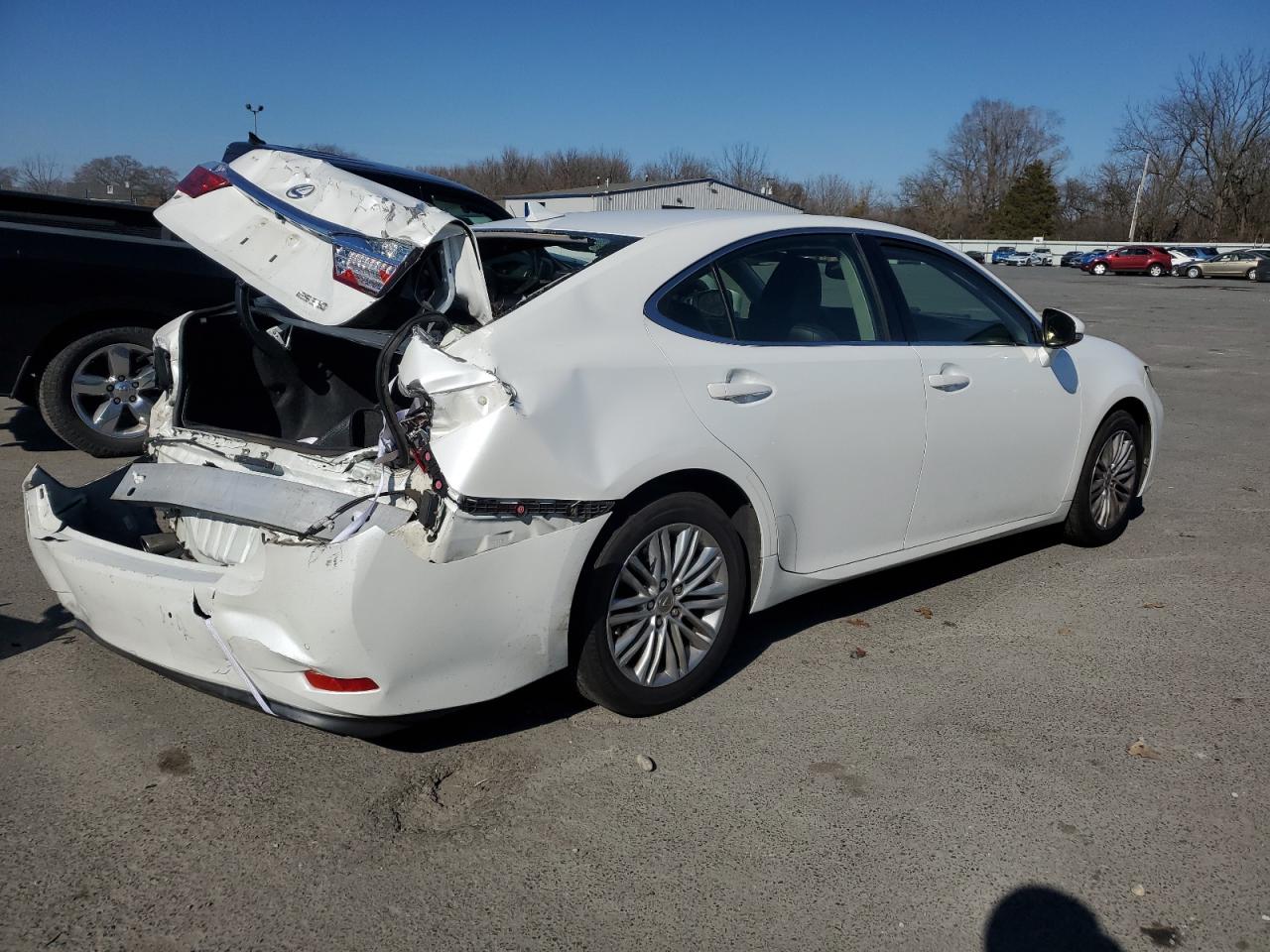 2013 Lexus ES - Image 3