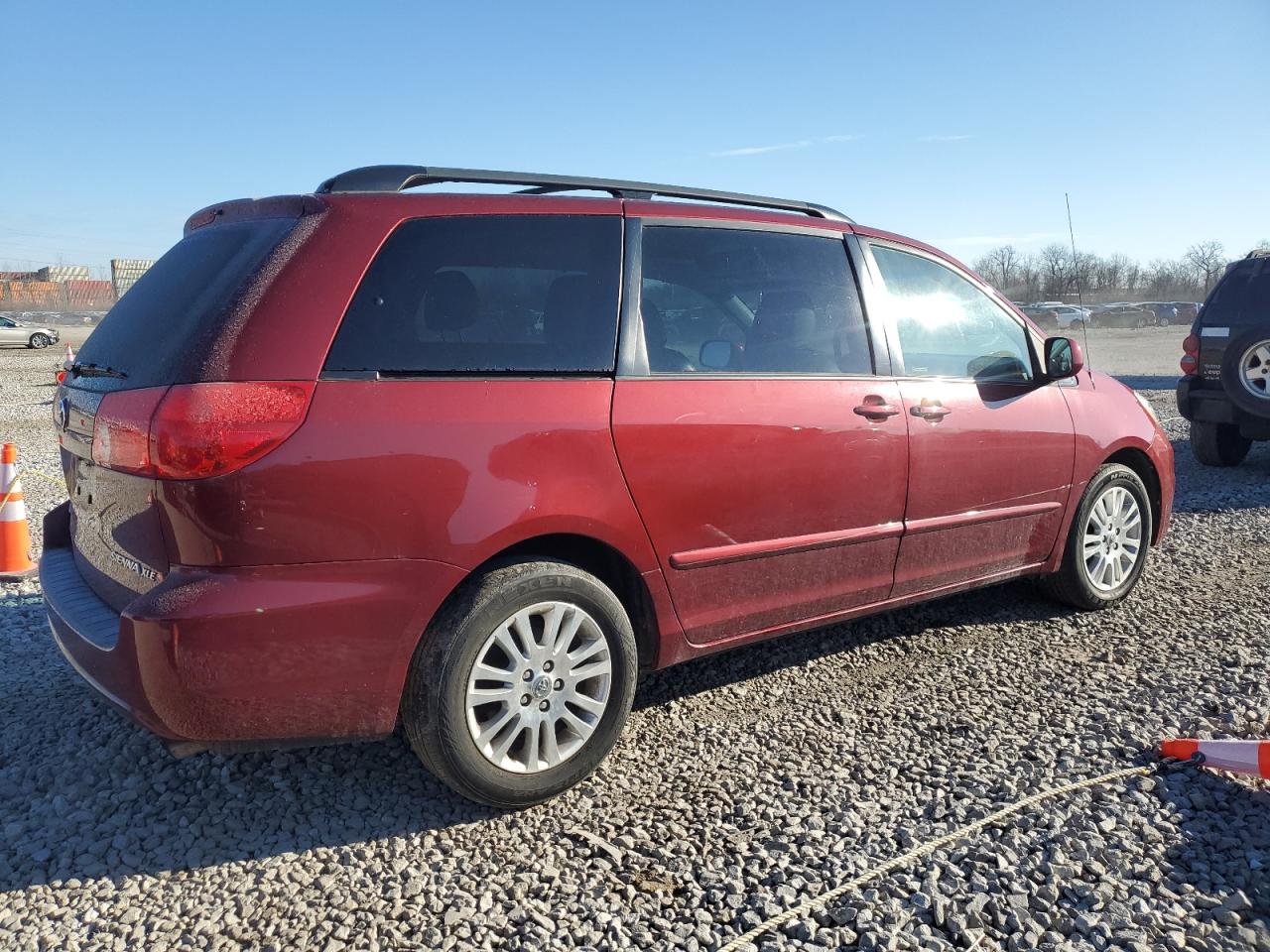 2009 Toyota Sienna - Image 3