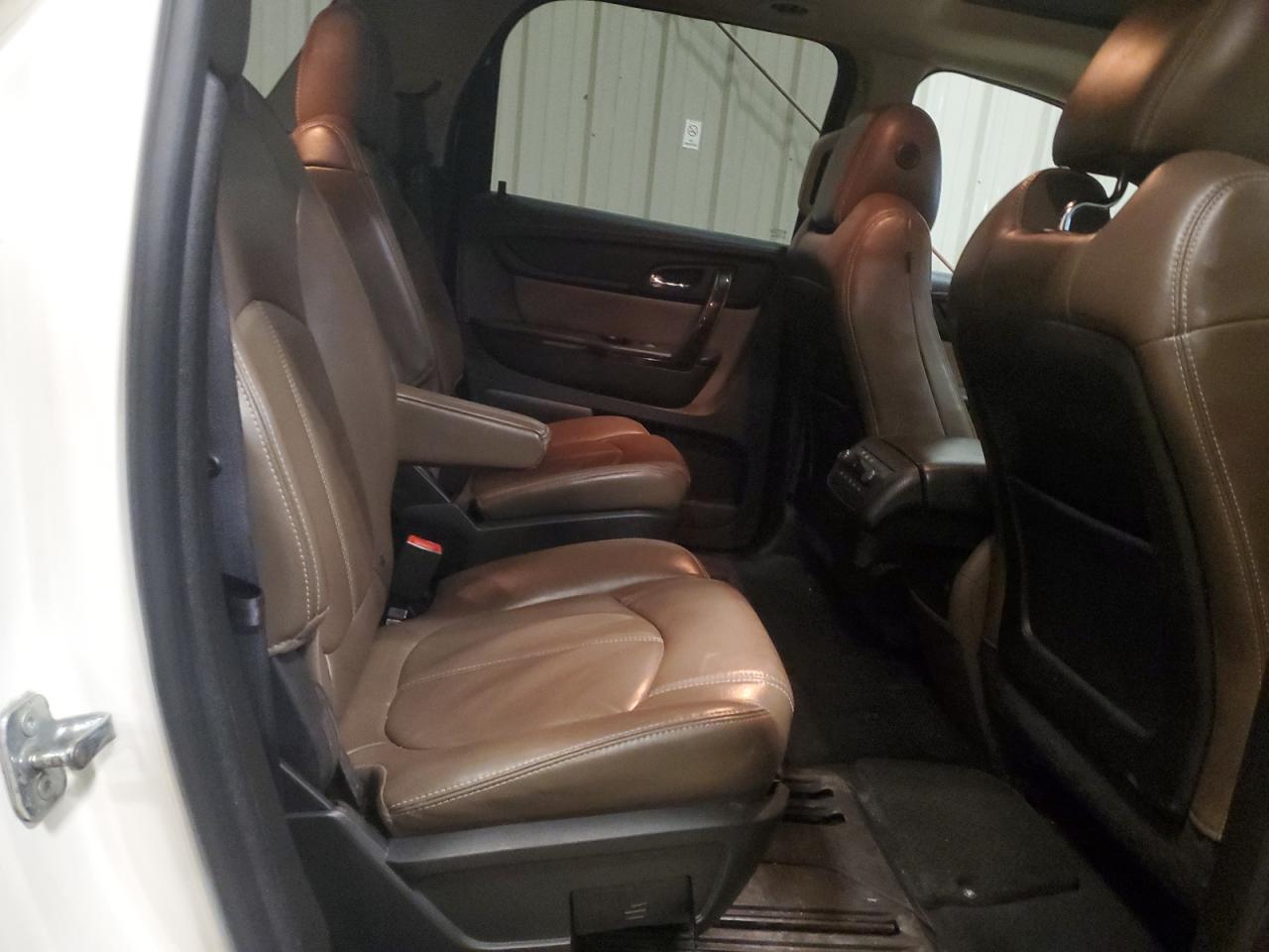 2013 GMC Acadia - Image 11