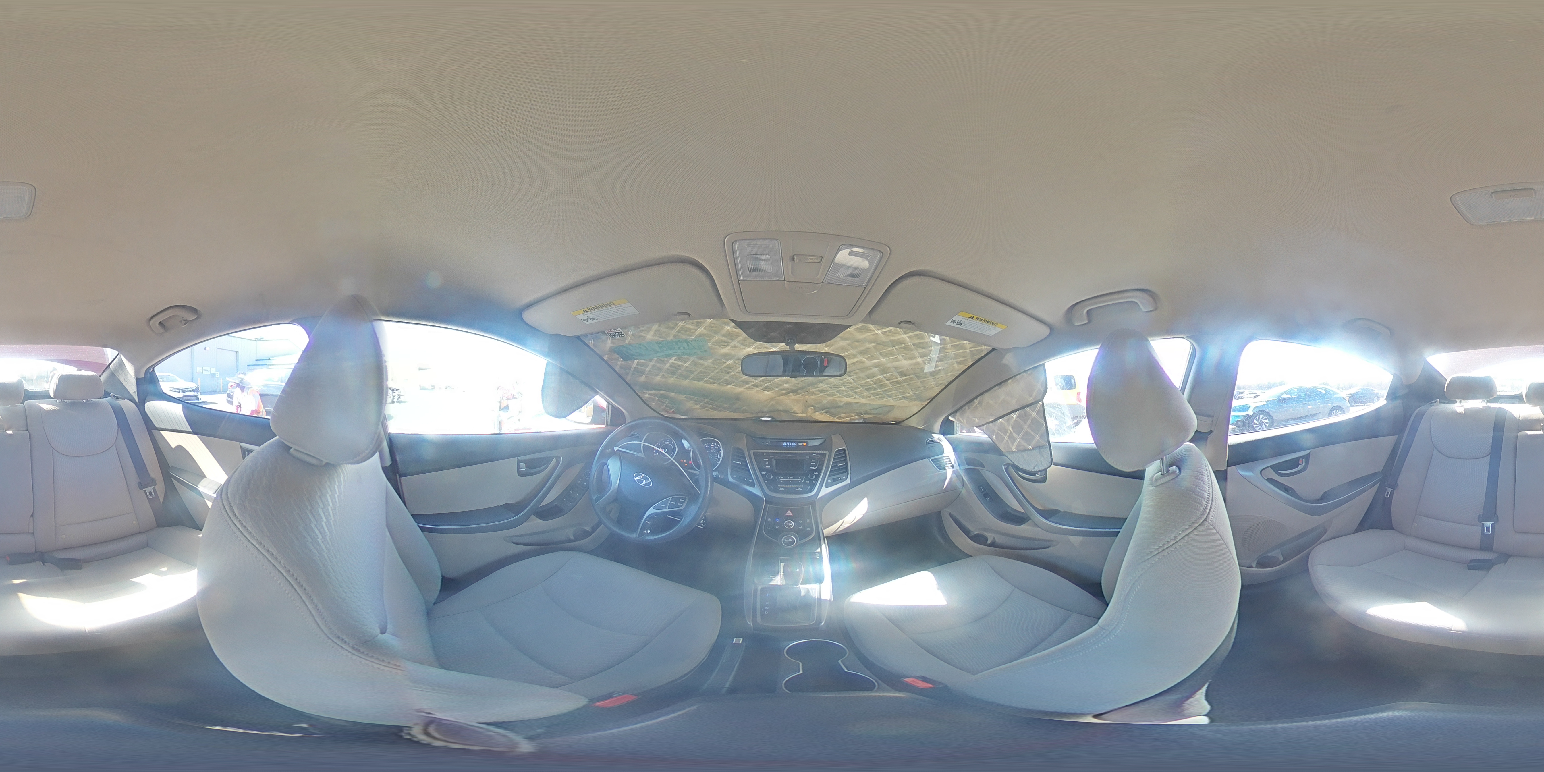 2016 Hyundai Elantra - Image 15
