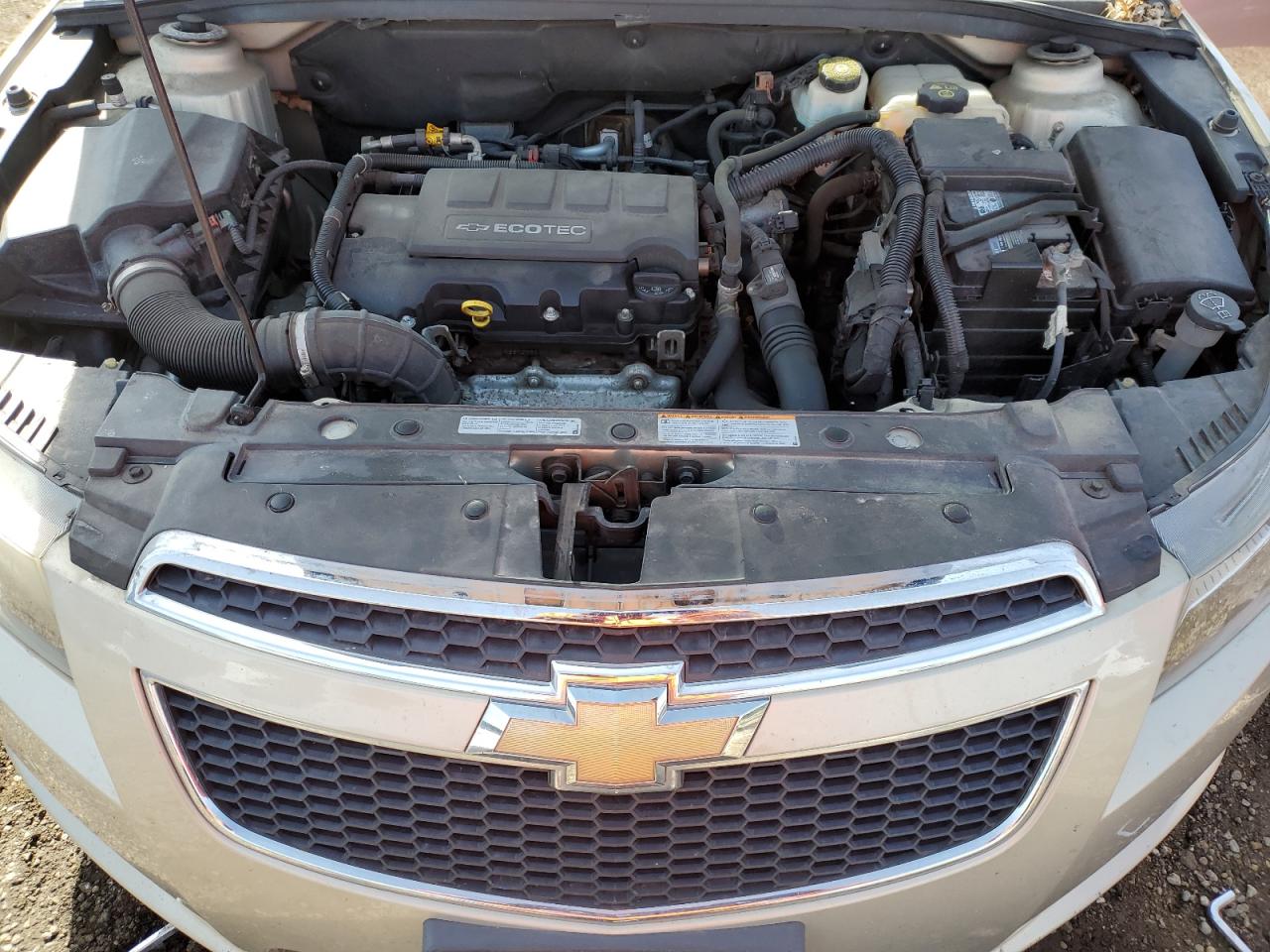 2012 Chevrolet Cruze - Image 11