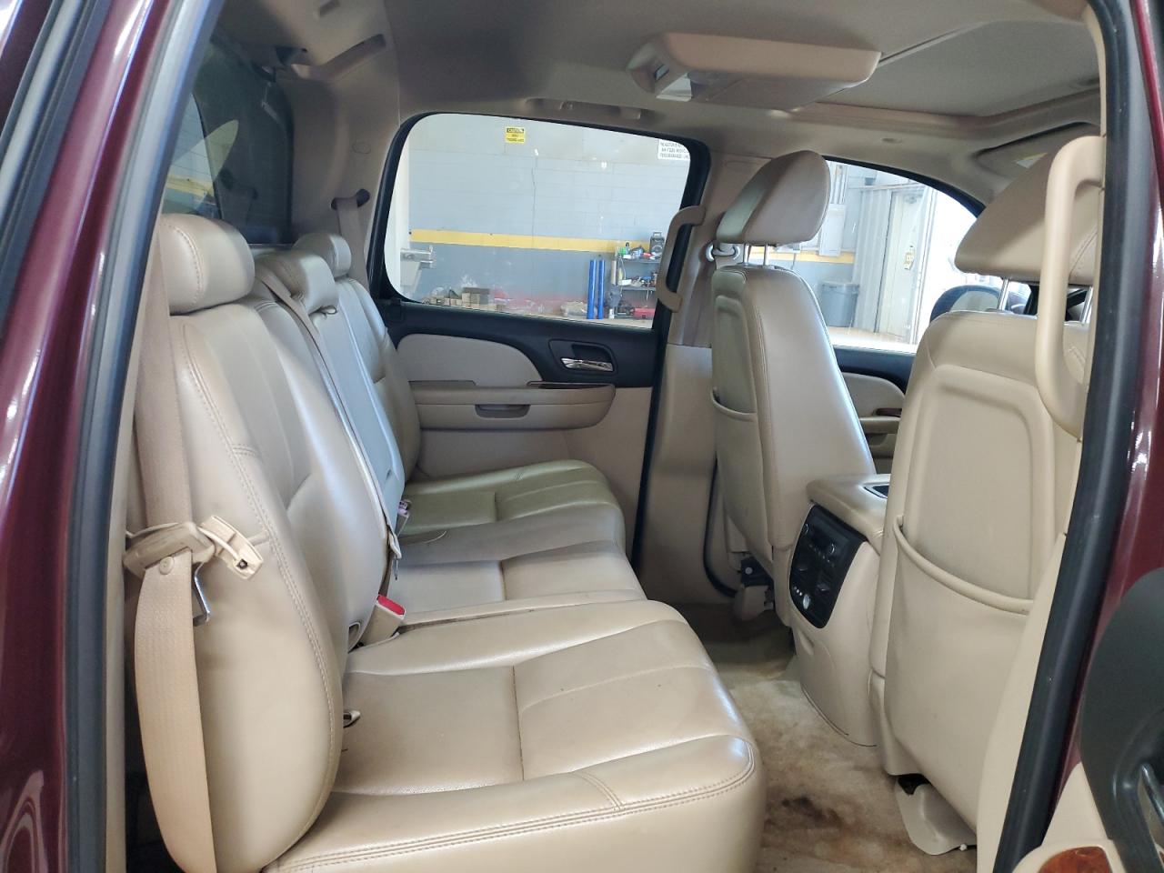 2007 Chevrolet Avalanche - Image 10