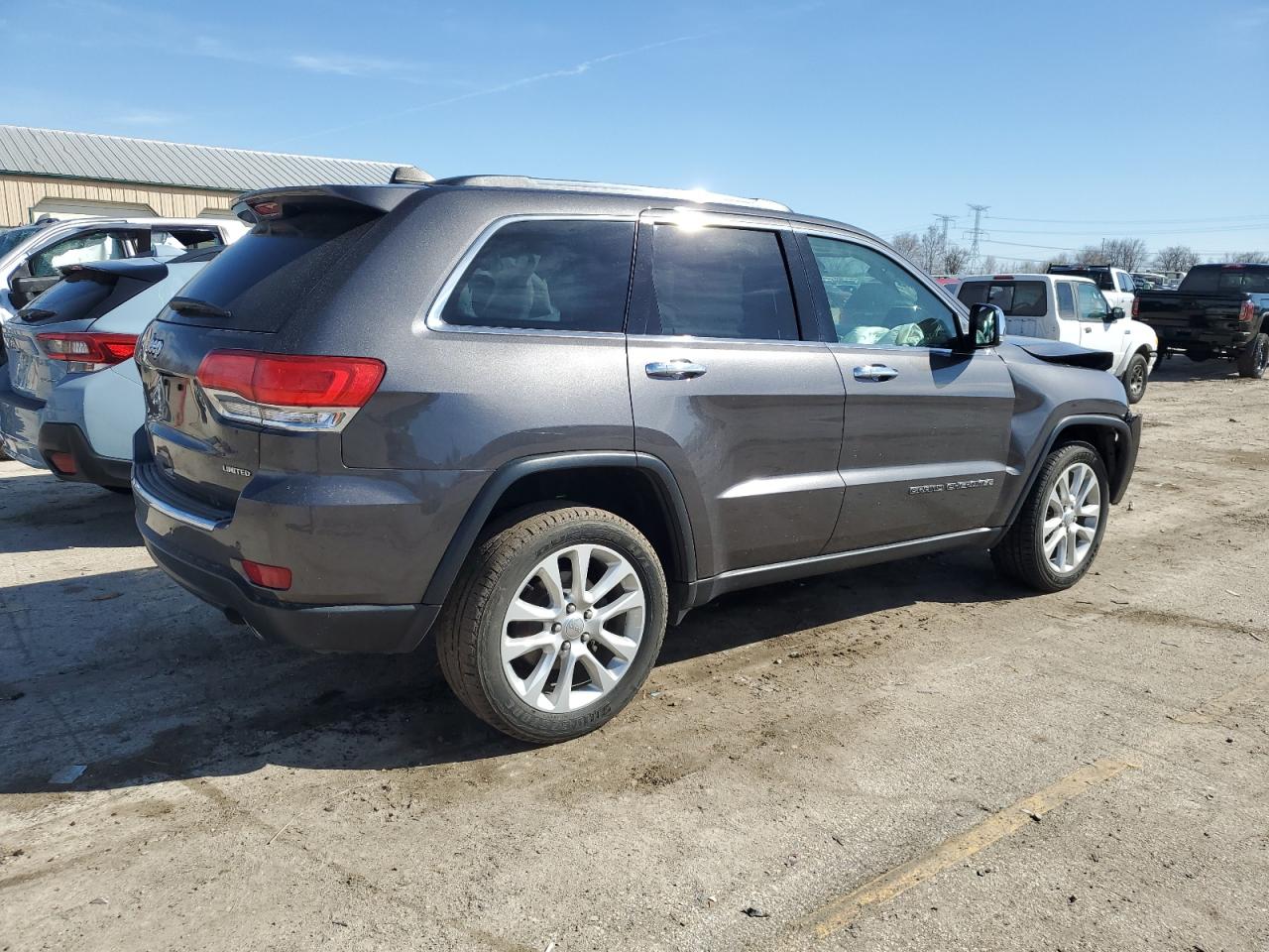2017 Jeep Grand Cherokee - Image 3