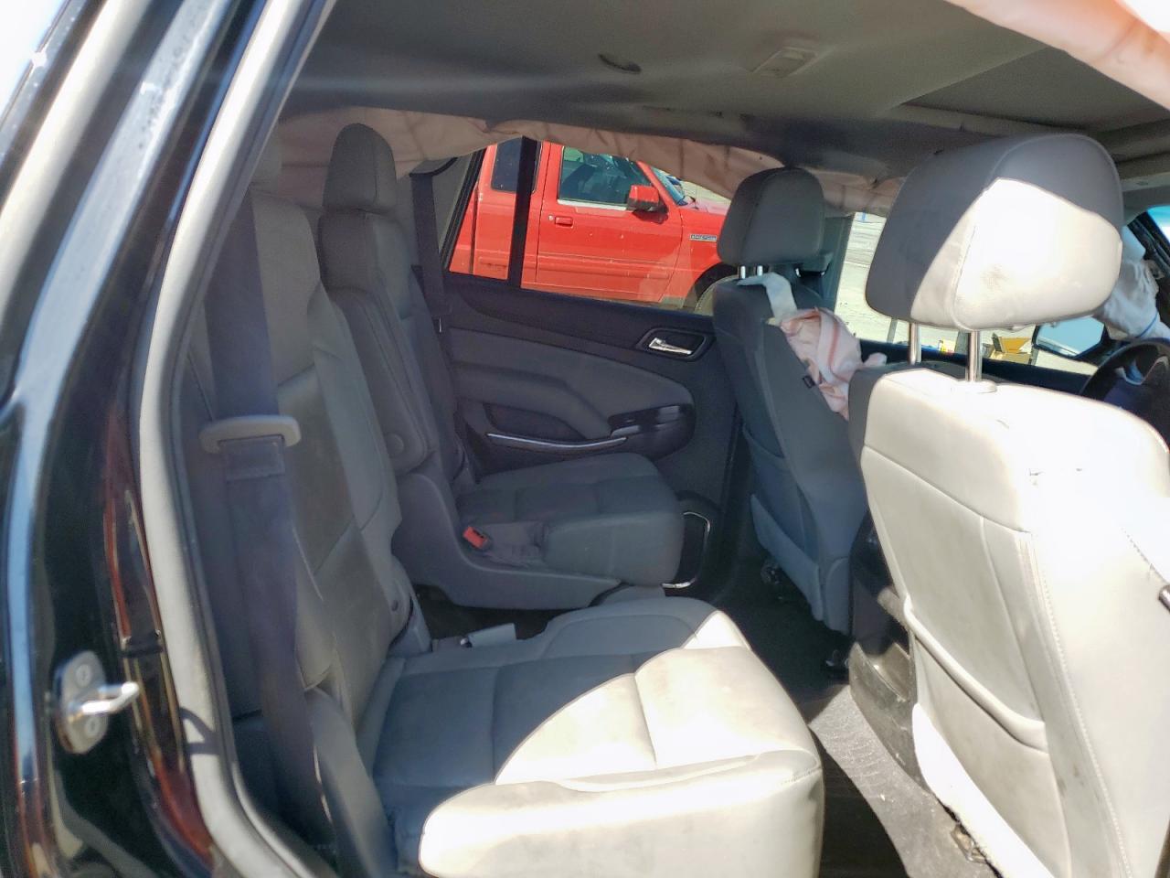 2019 Chevrolet Tahoe C1500 Lt VIN: 1GNSCBKC1KR103355 Lot: 48349735