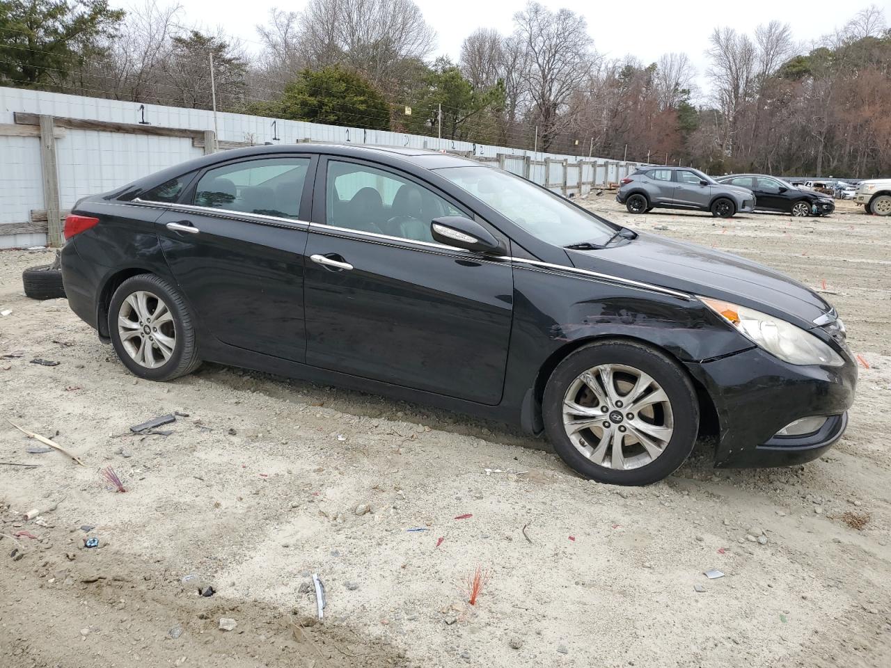 2011 Hyundai Sonata - Image 4