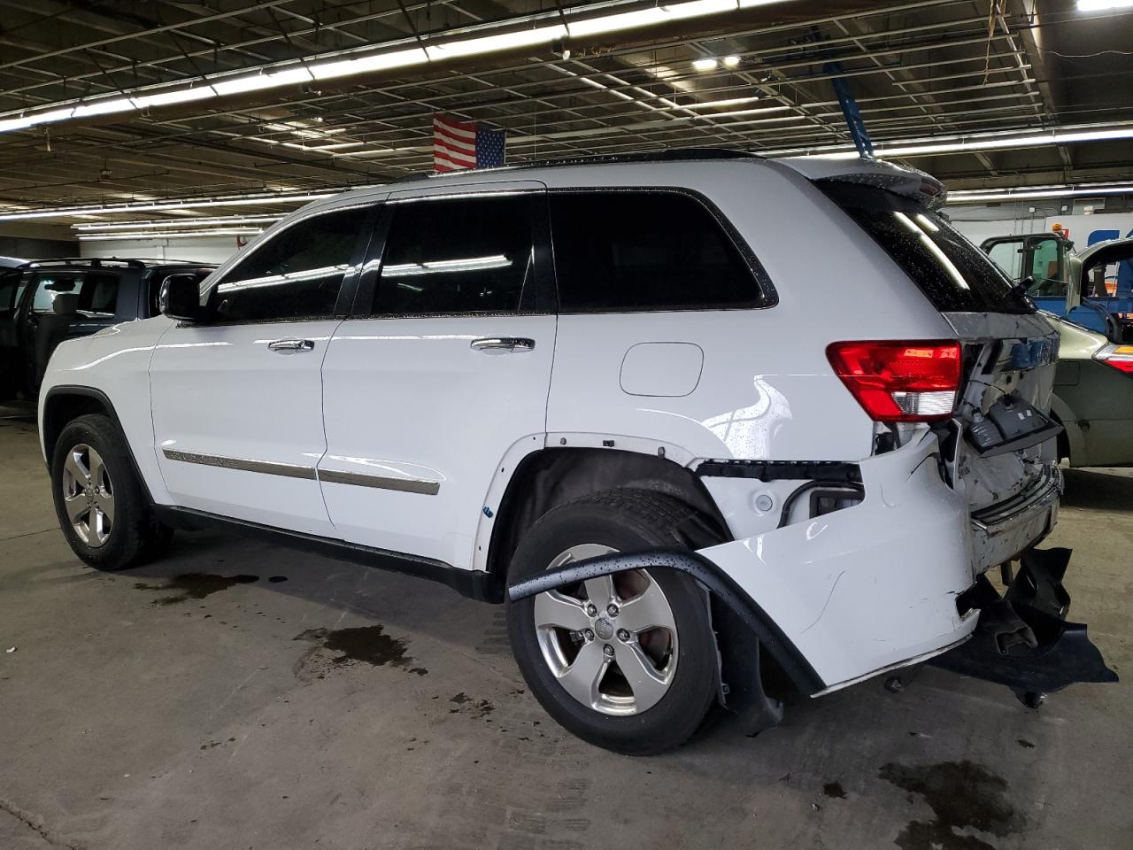2013 Jeep Grand Cherokee - Image 2