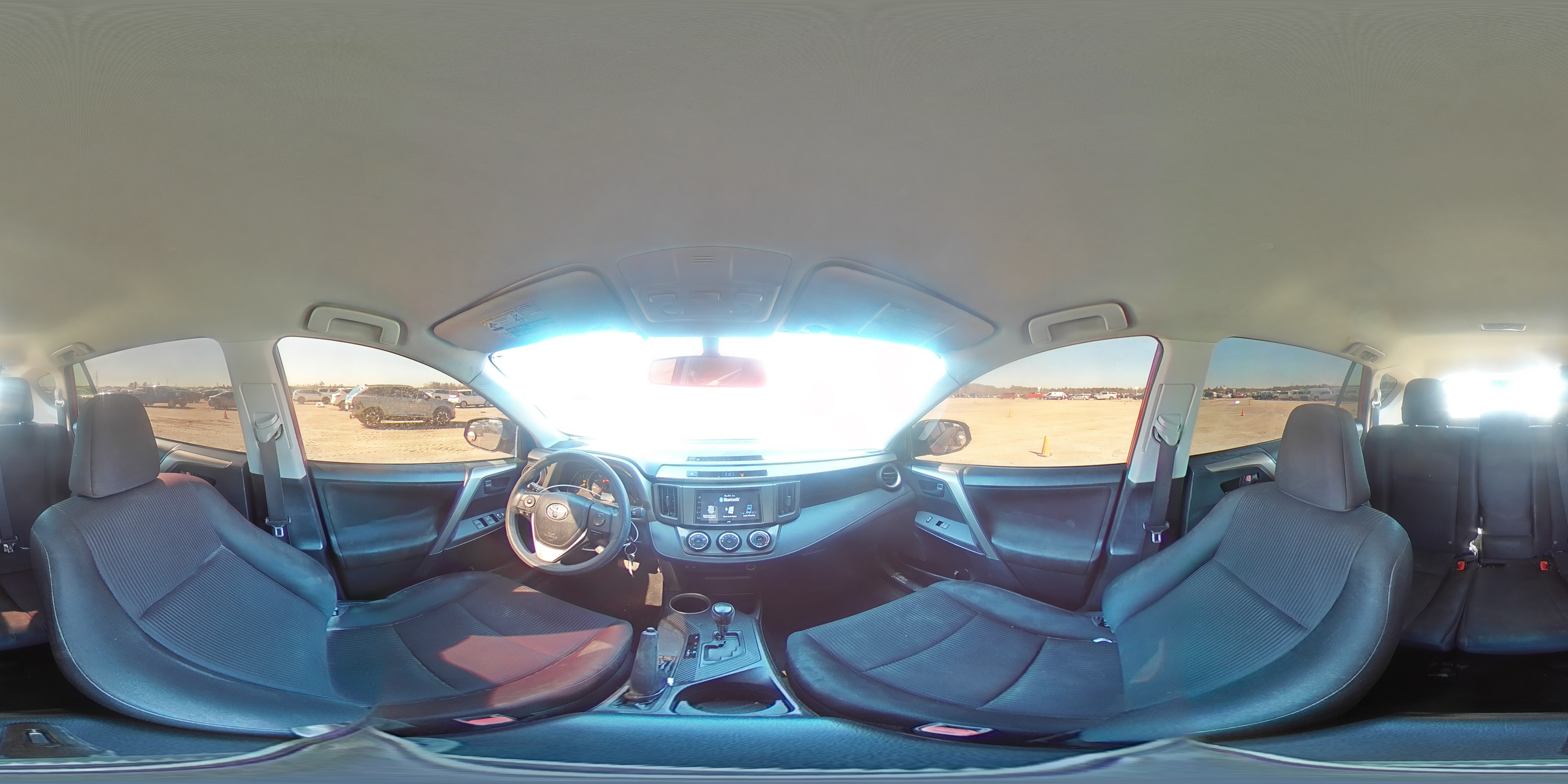 2014 Toyota RAV 4 - Image 13