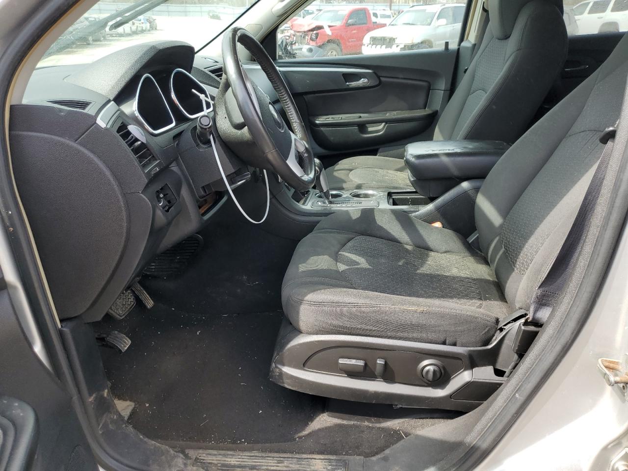2009 Chevrolet Traverse - Image 7