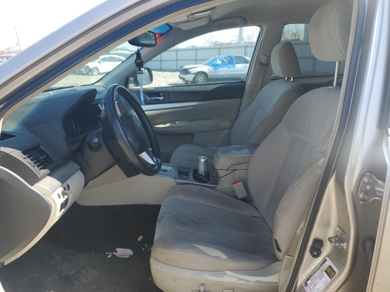 2014 Subaru Outback - Image 7