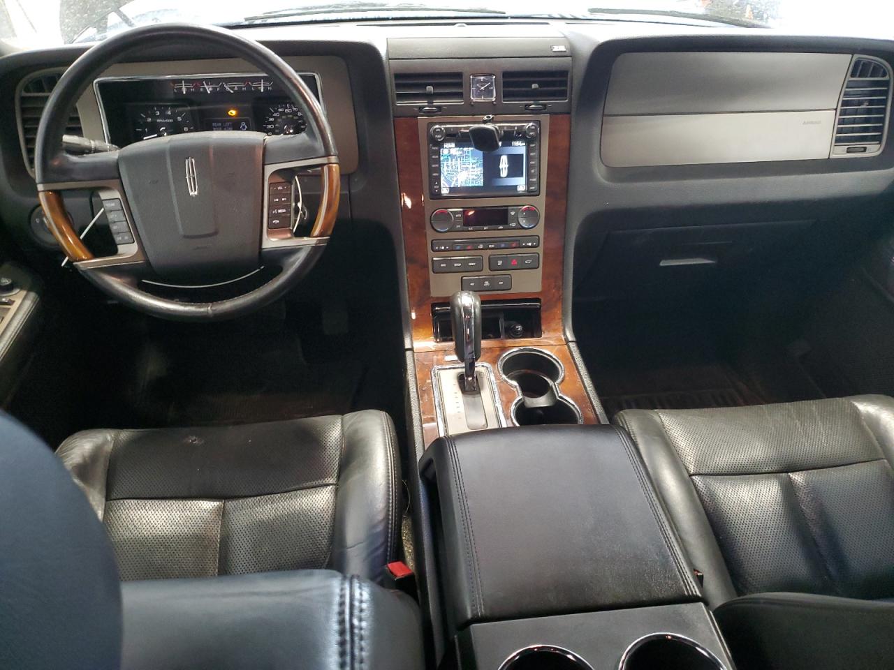 2012 Lincoln Navigator - Image 8