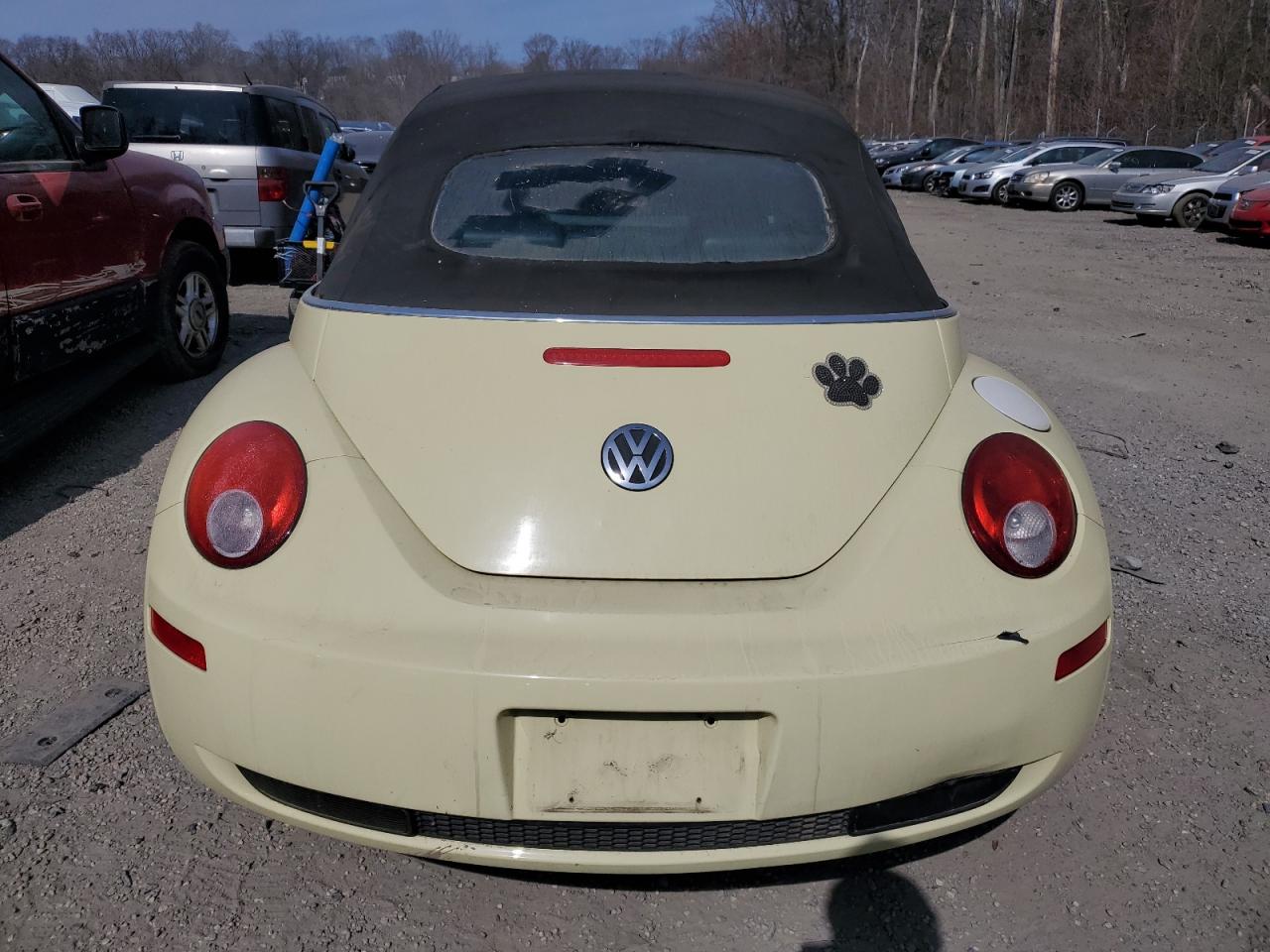 2006 Volkswagen New Beetle Convertible Option Package 1 VIN: 3VWRF31Y26M320581 Lot: 48124405