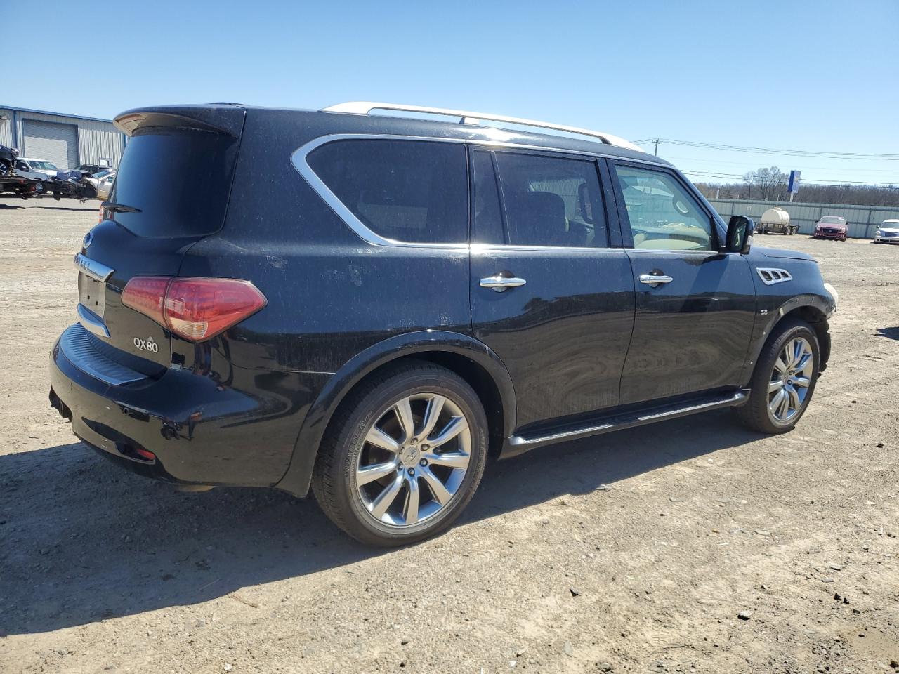 2014 Infiniti QX80 - Image 3