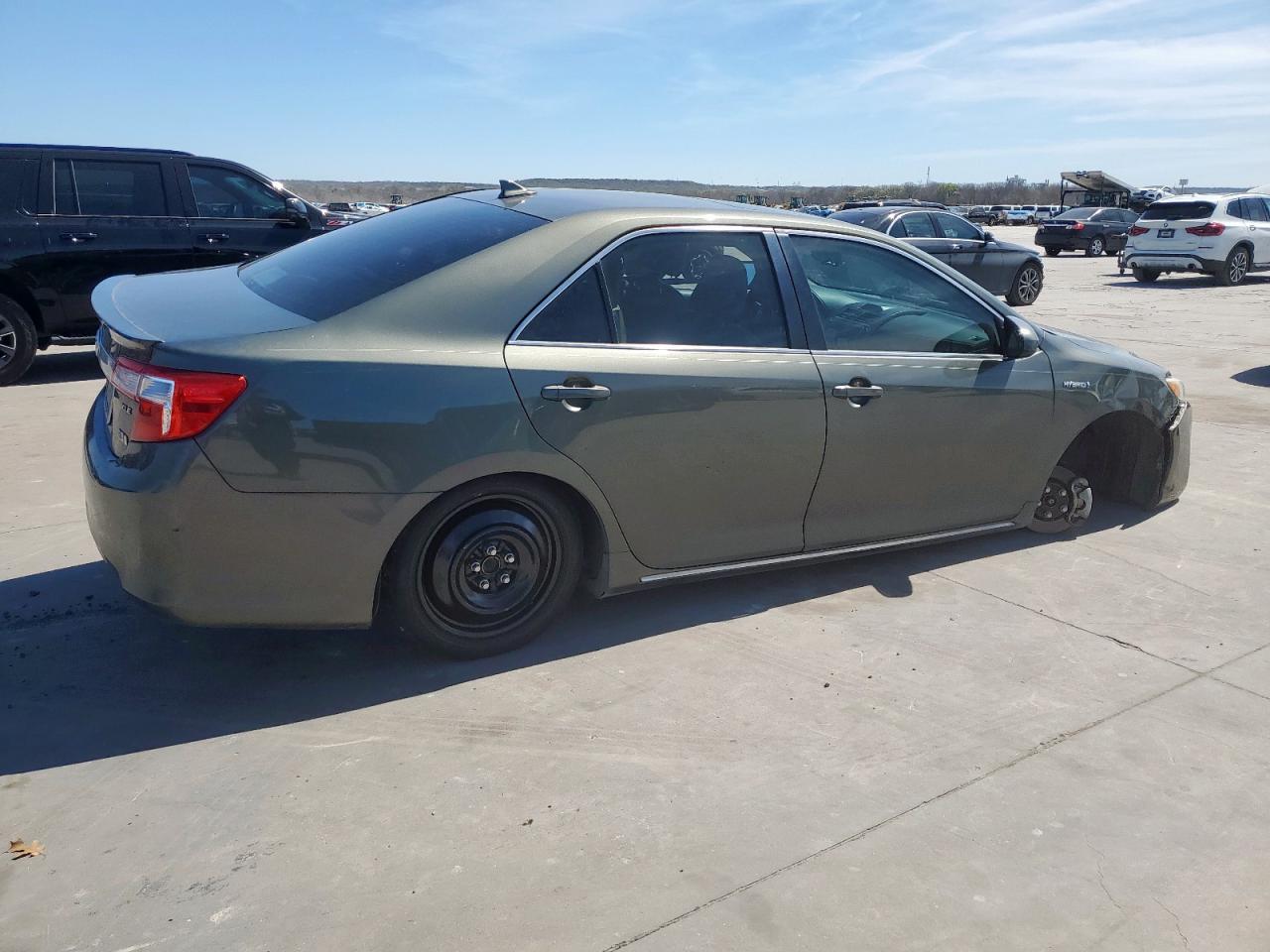 2013 Toyota Camry - Image 3