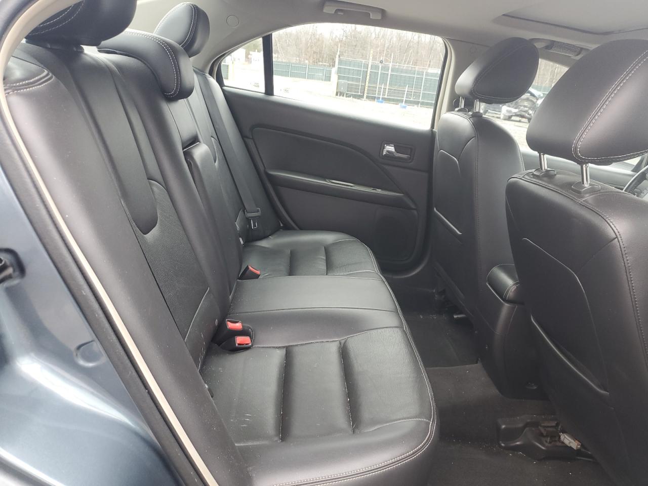 2012 Ford Fusion - Image 10