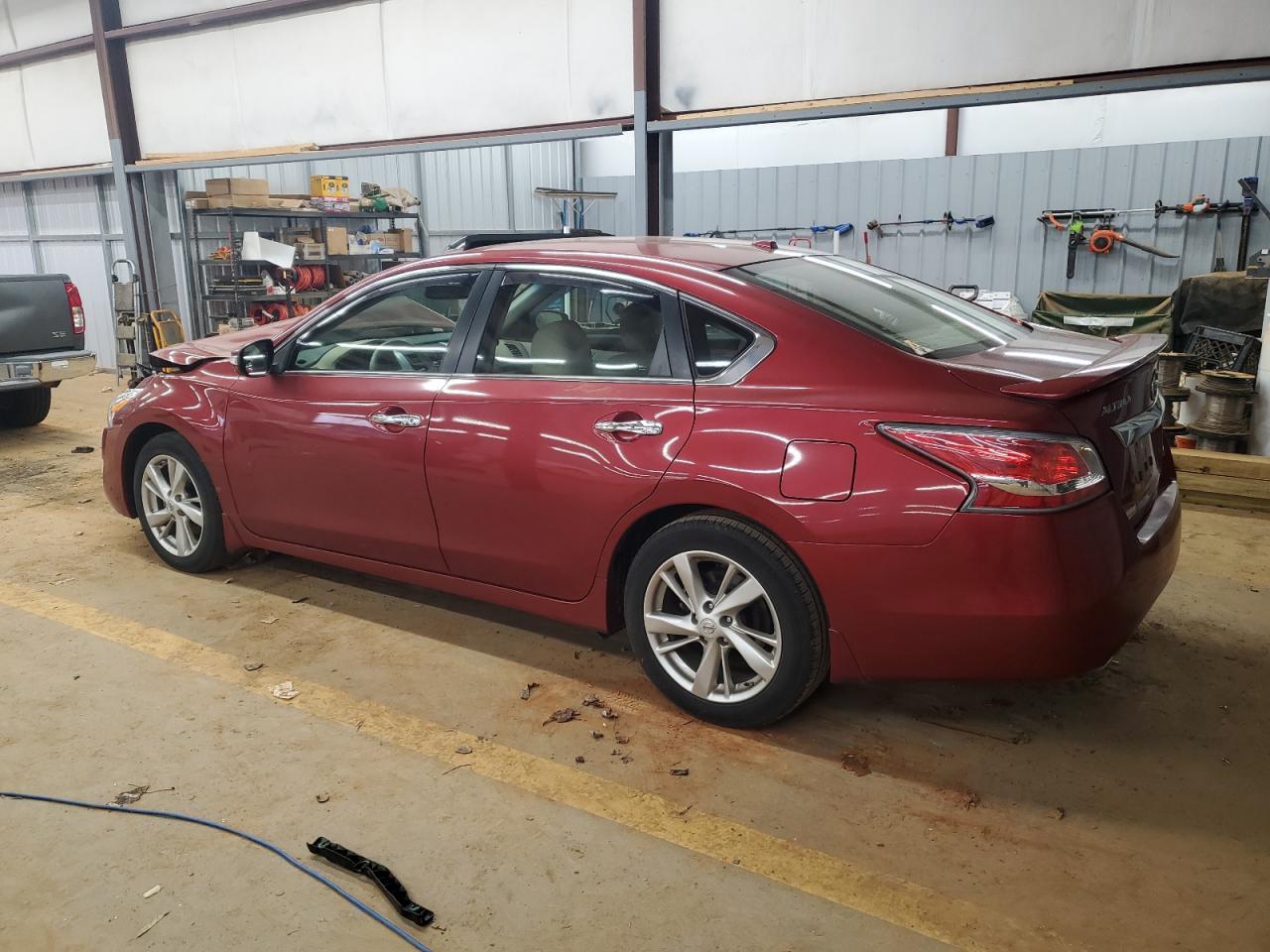 2014 Nissan Altima - Image 2