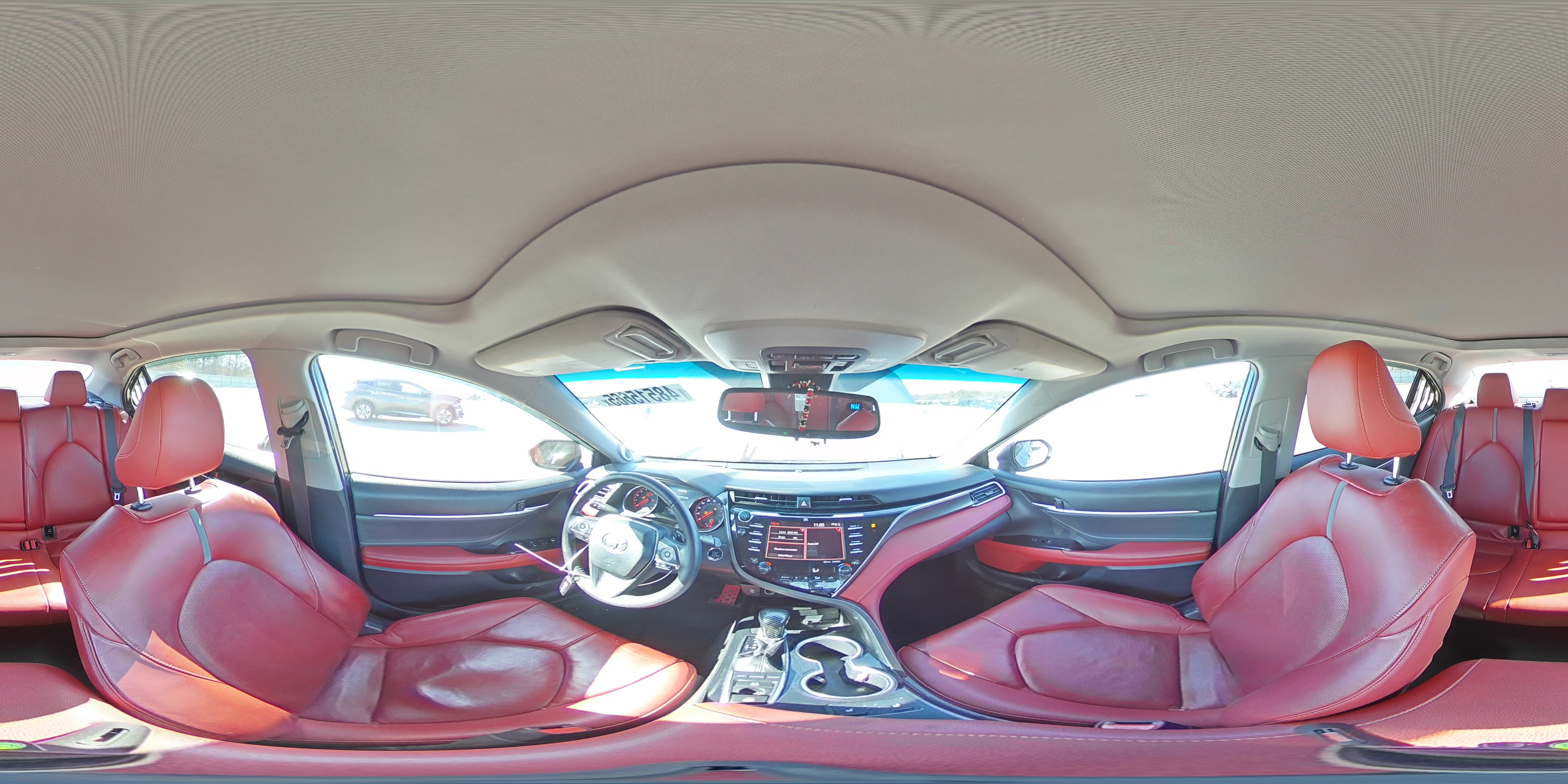 2018 Toyota Camry - Image 12