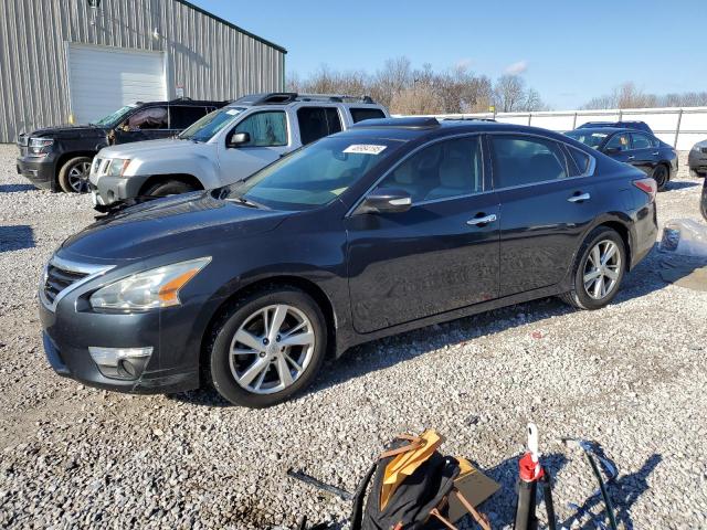Sedans NISSAN ALTIMA 2014 Czarny