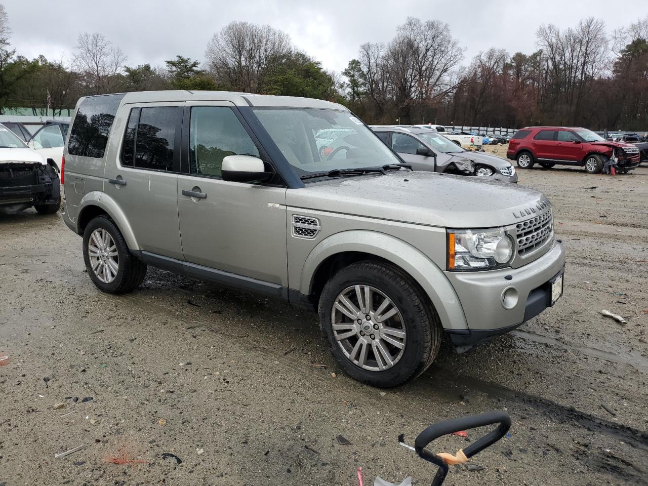 2011 Land Rover LR4 - Image 4