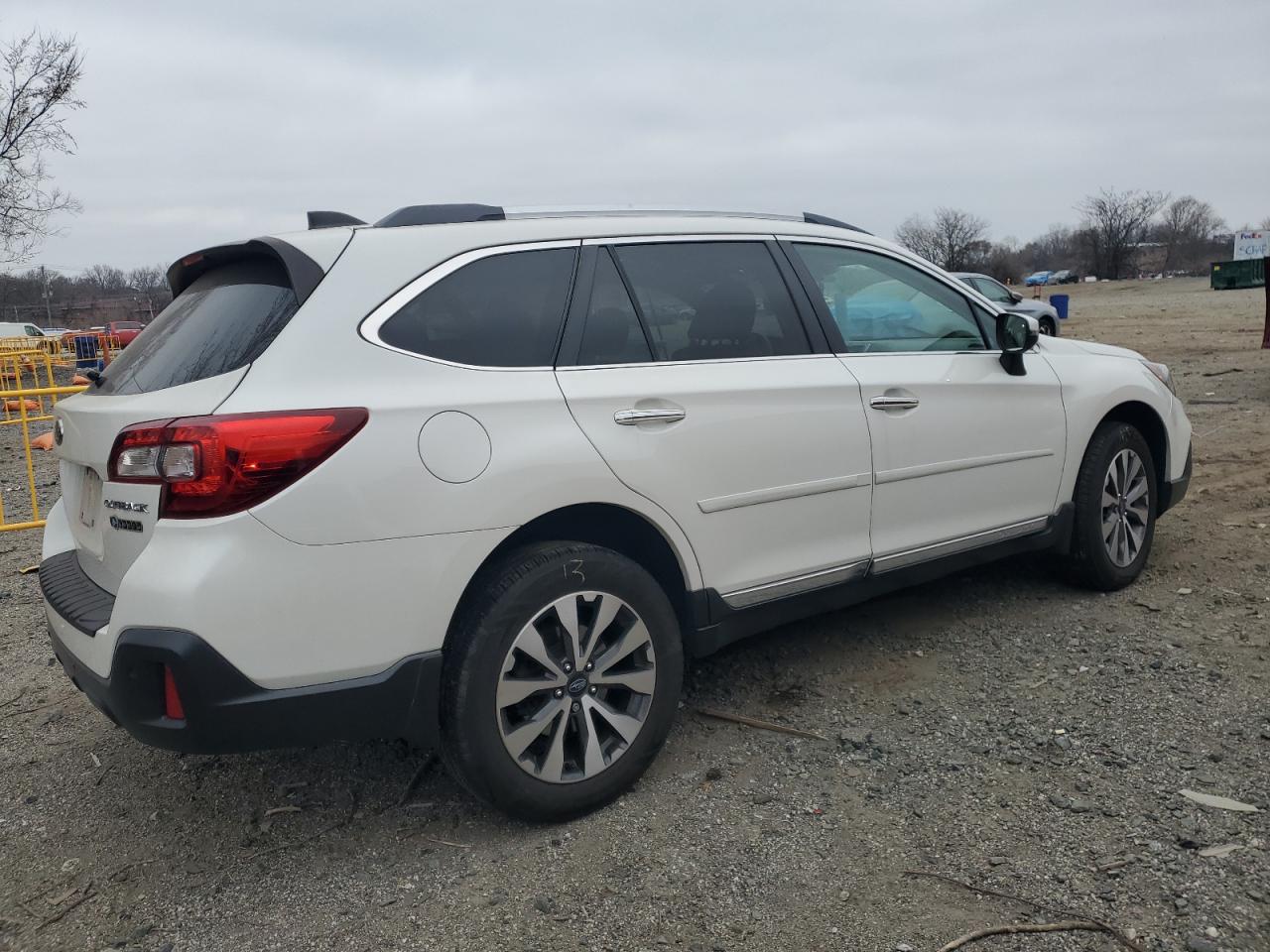 2019 Subaru Outback - Image 3