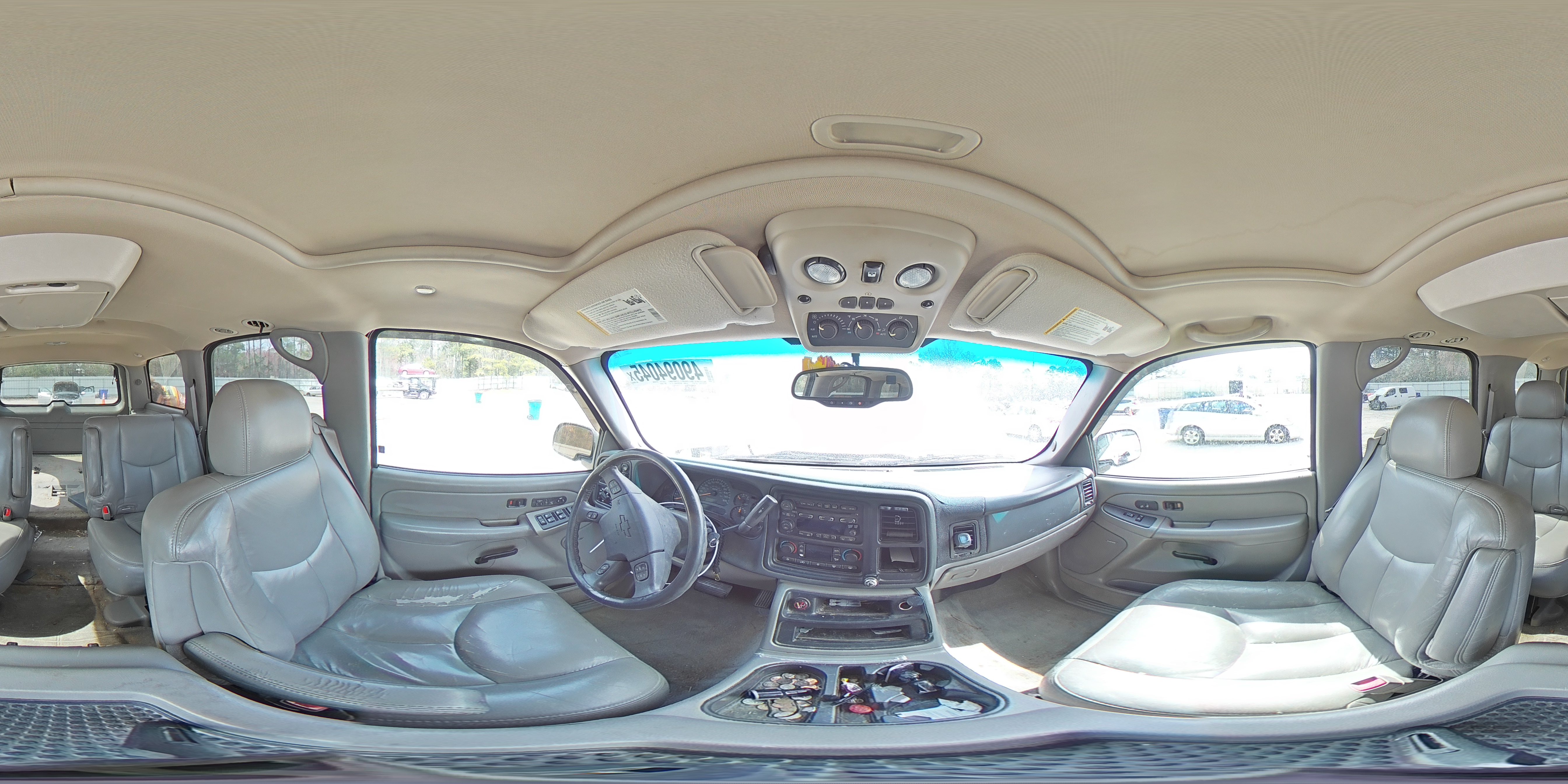 2005 Chevrolet Tahoe - Image 14