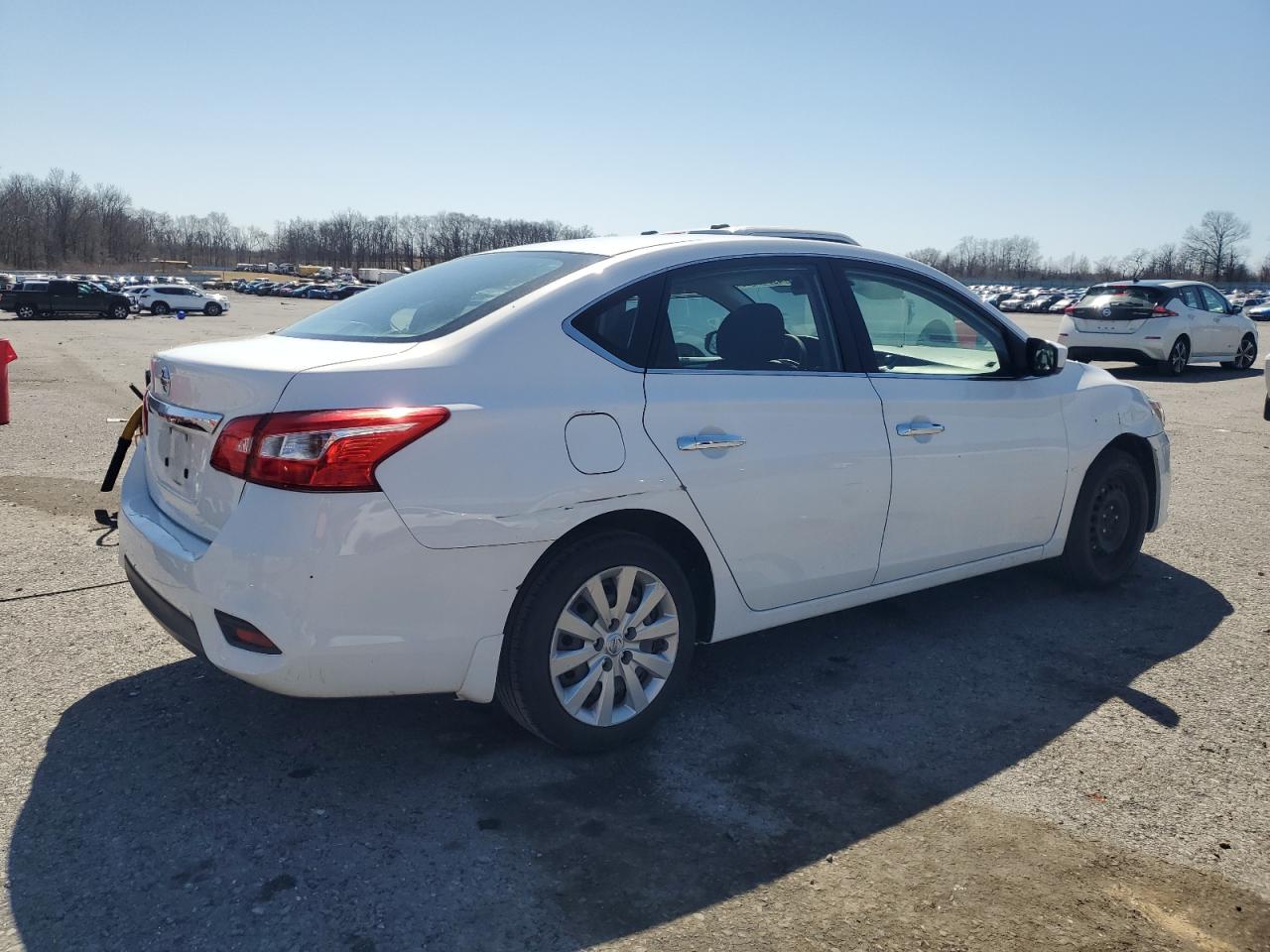 2016 Nissan Sentra - Image 3