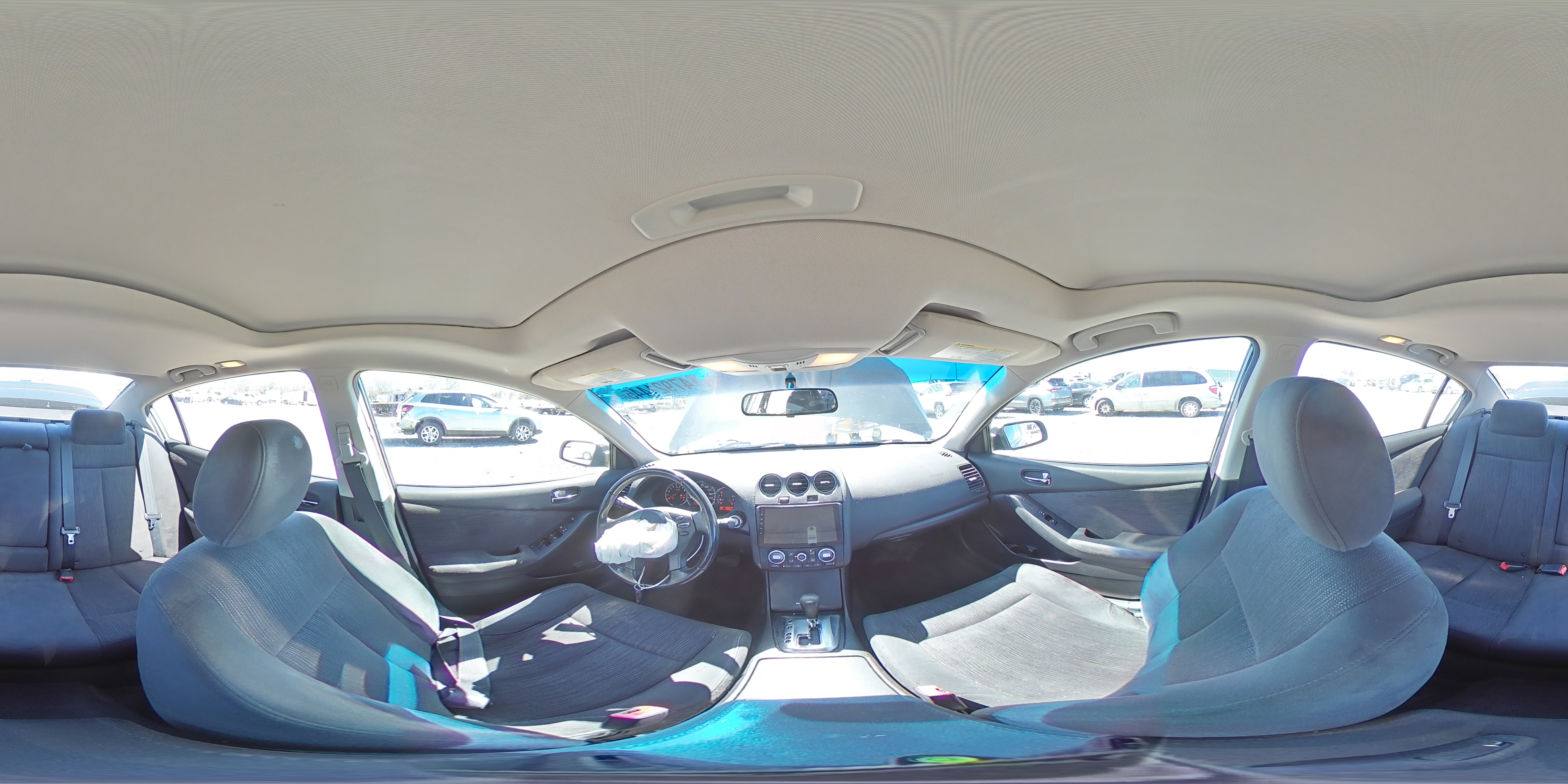 2010 Nissan Altima - Image 12