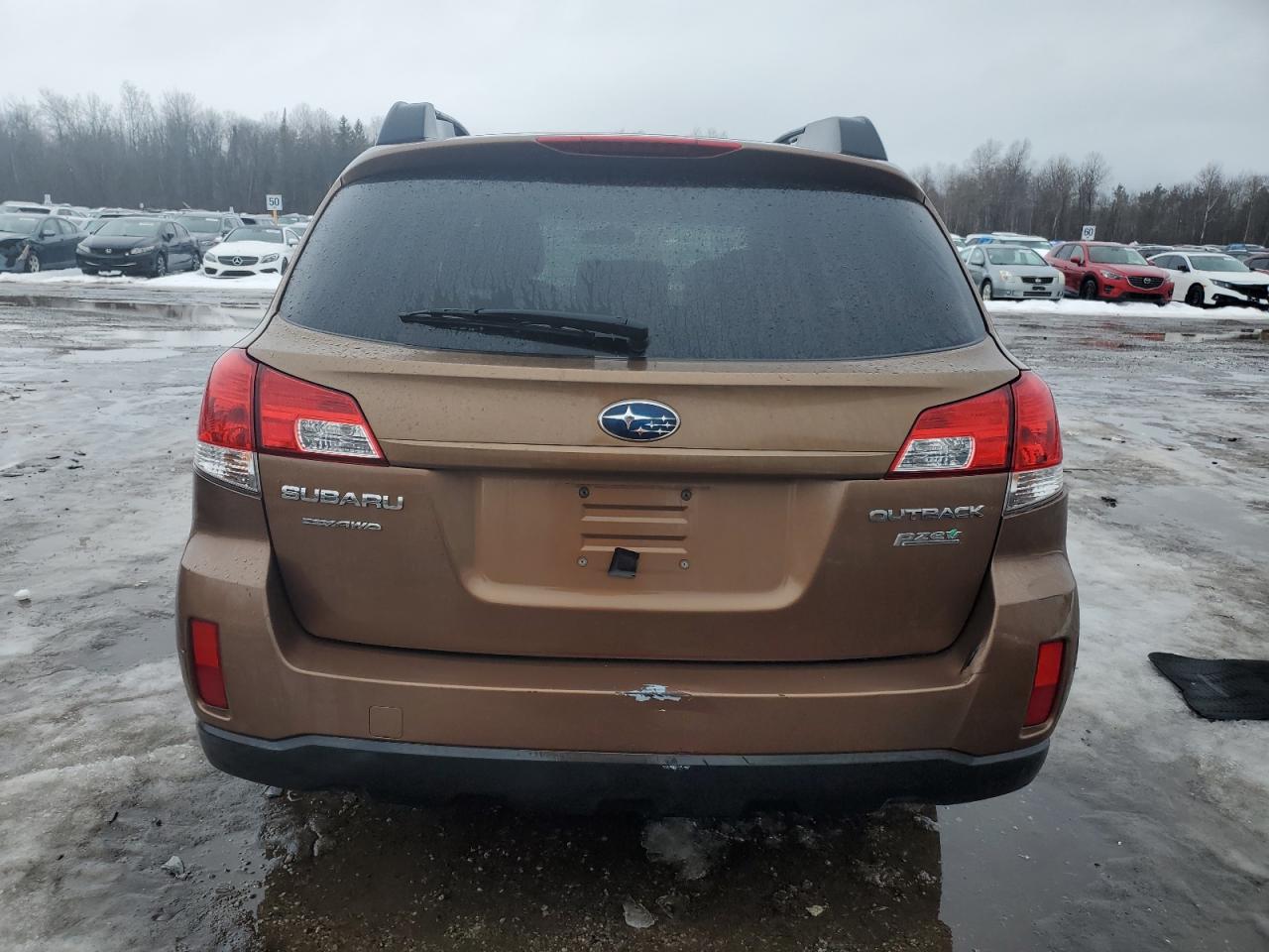 2011 Subaru Outback - Image 6