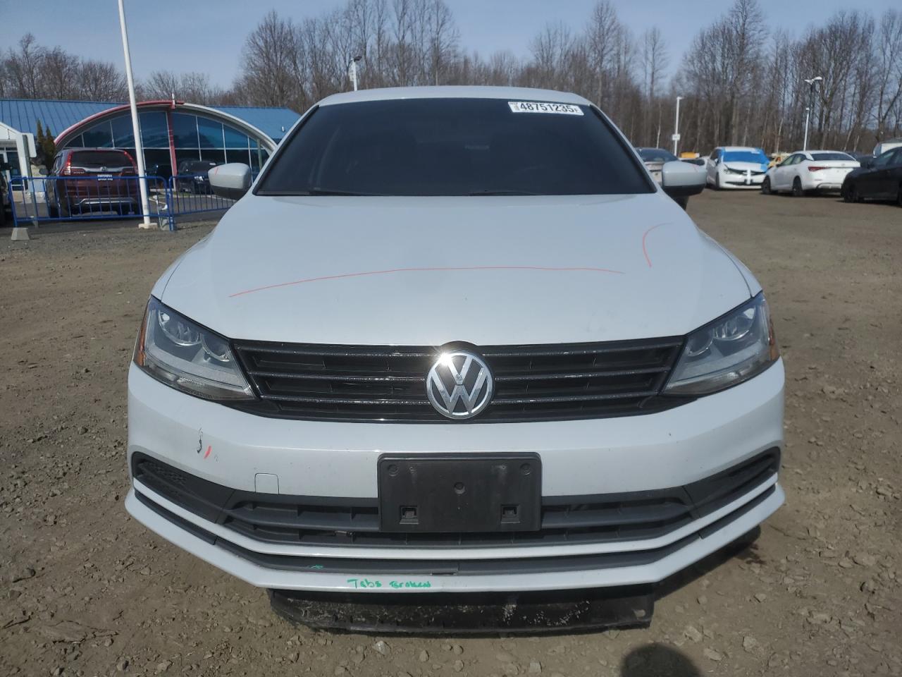 2017 Volkswagen Jetta - Image 5