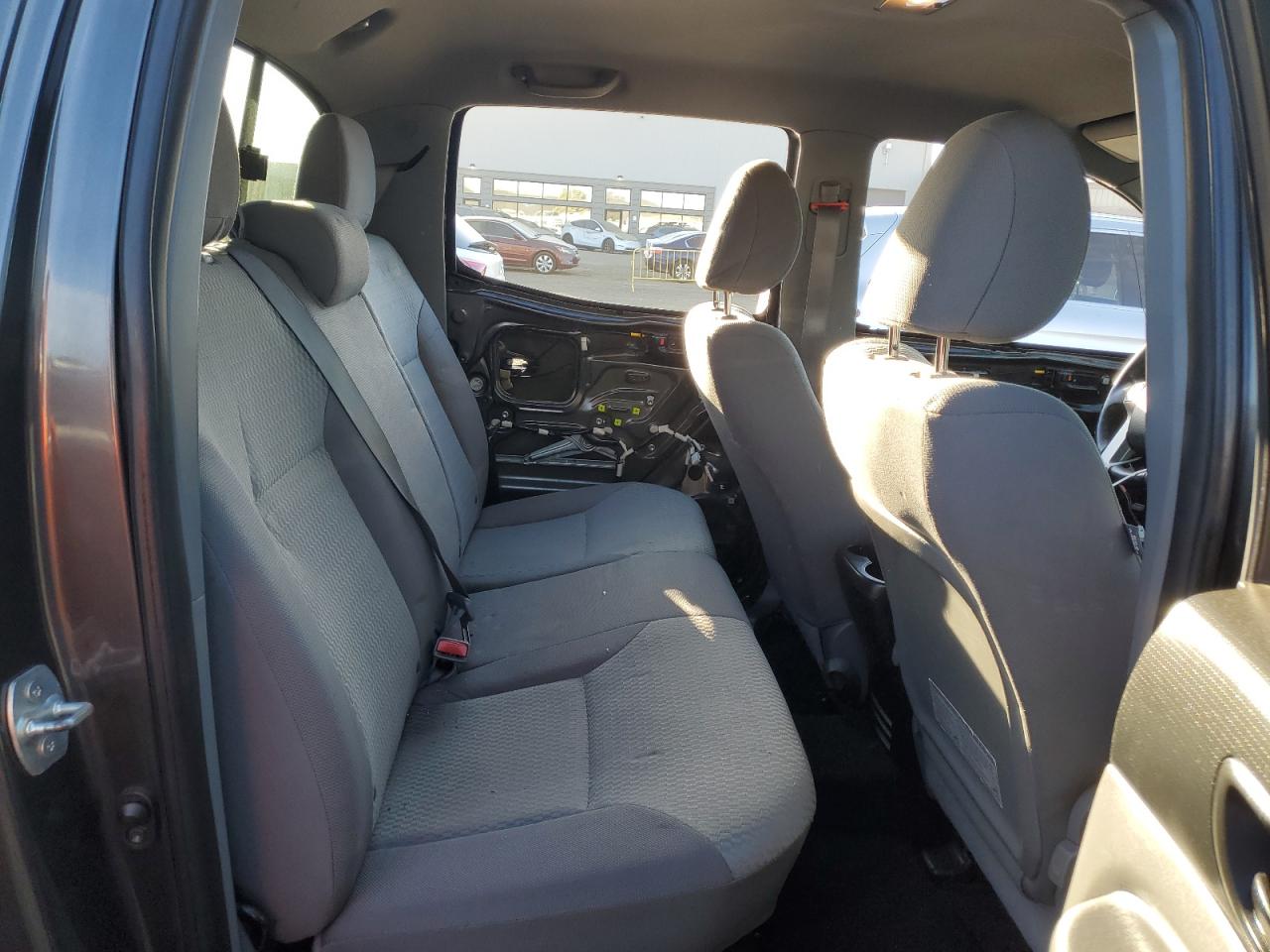 2013 Toyota Tacoma - Image 10