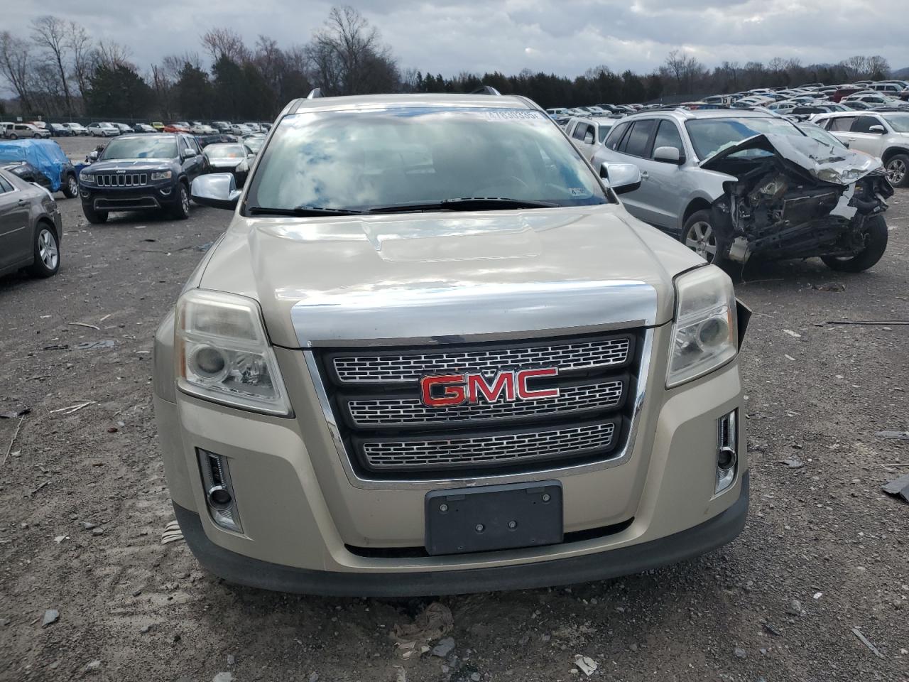 2010 GMC Terrain - Image 5