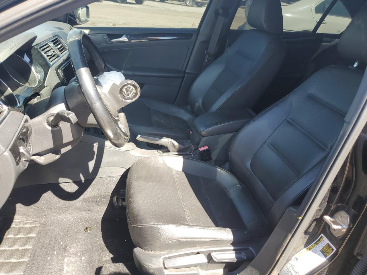2018 Volkswagen Jetta - Image 7