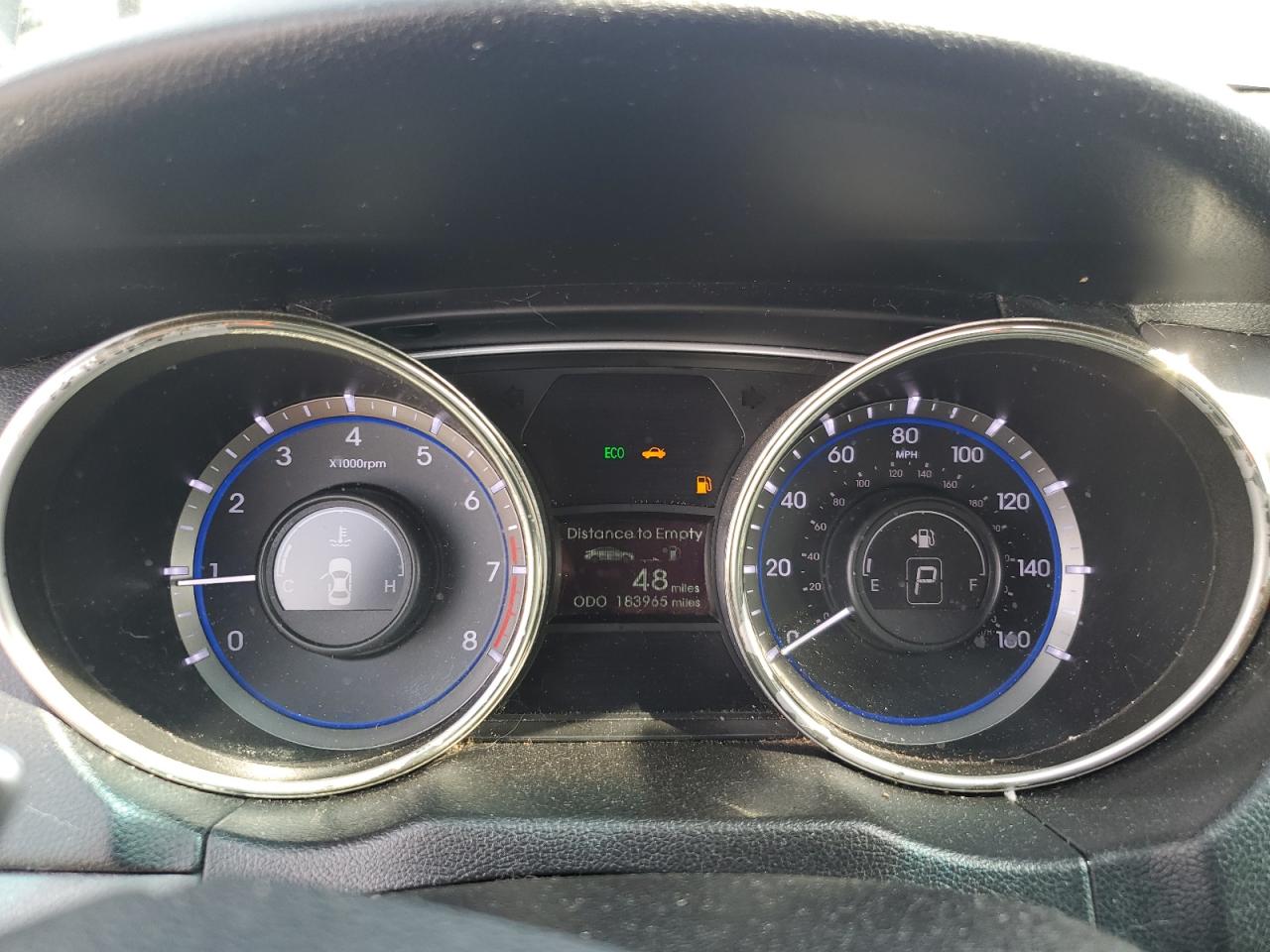 2012 Hyundai Sonata - Image 9