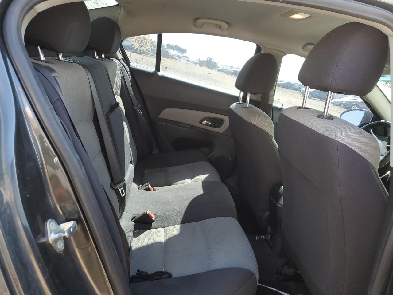 2013 Chevrolet Cruze - Image 10