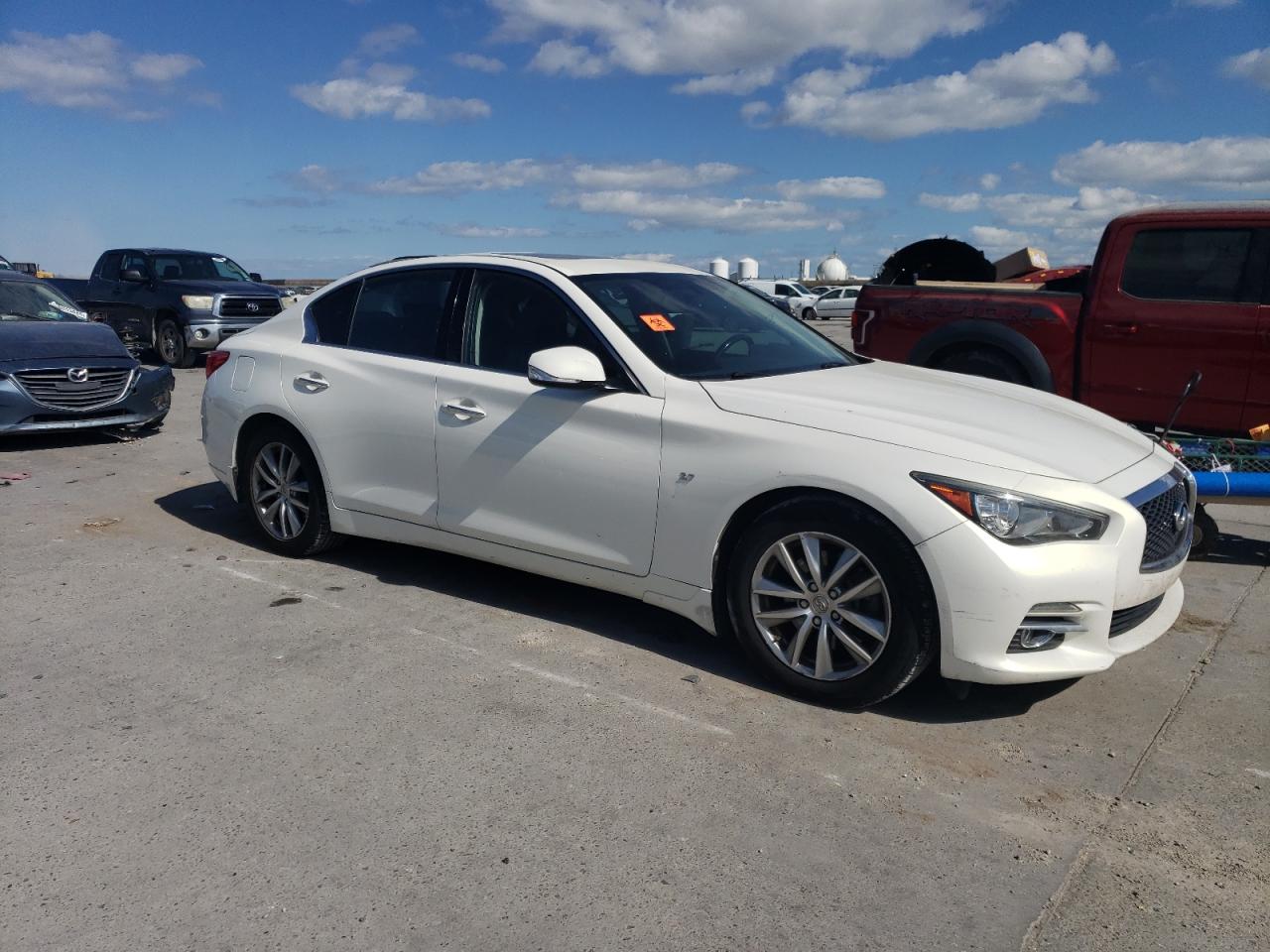 2015 Infiniti Q50 - Image 4
